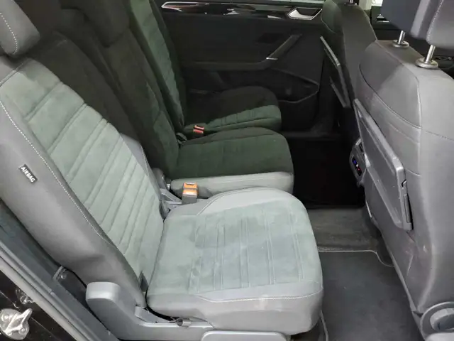 Volkswagen Touran view 13