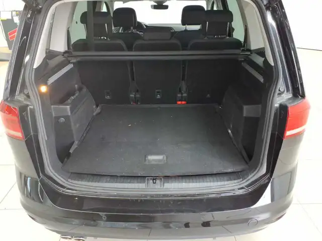 Volkswagen Touran view 15