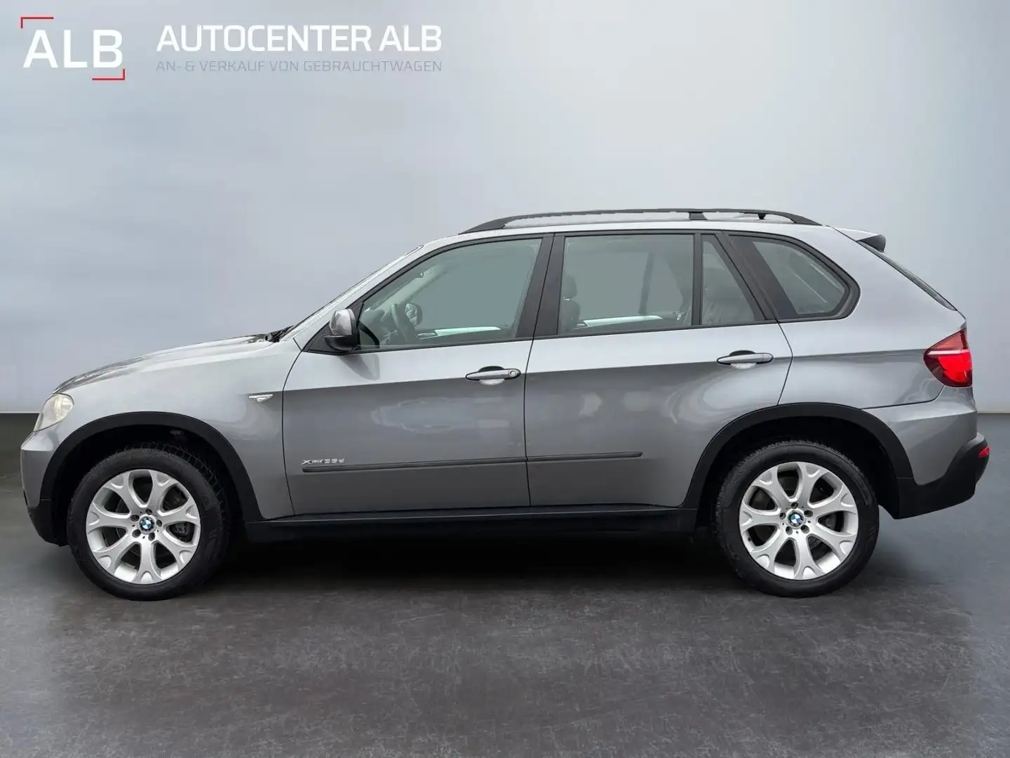 BMW X5 xDrive35d/AUTOMATIK/PANO/AHK/XENON/HU NEU/NAV Grau - 2