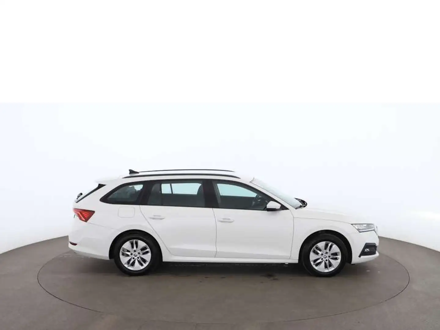 Skoda Octavia Combi 2.0 TDI Ambition Aut LED AHK RADAR Weiß - 2