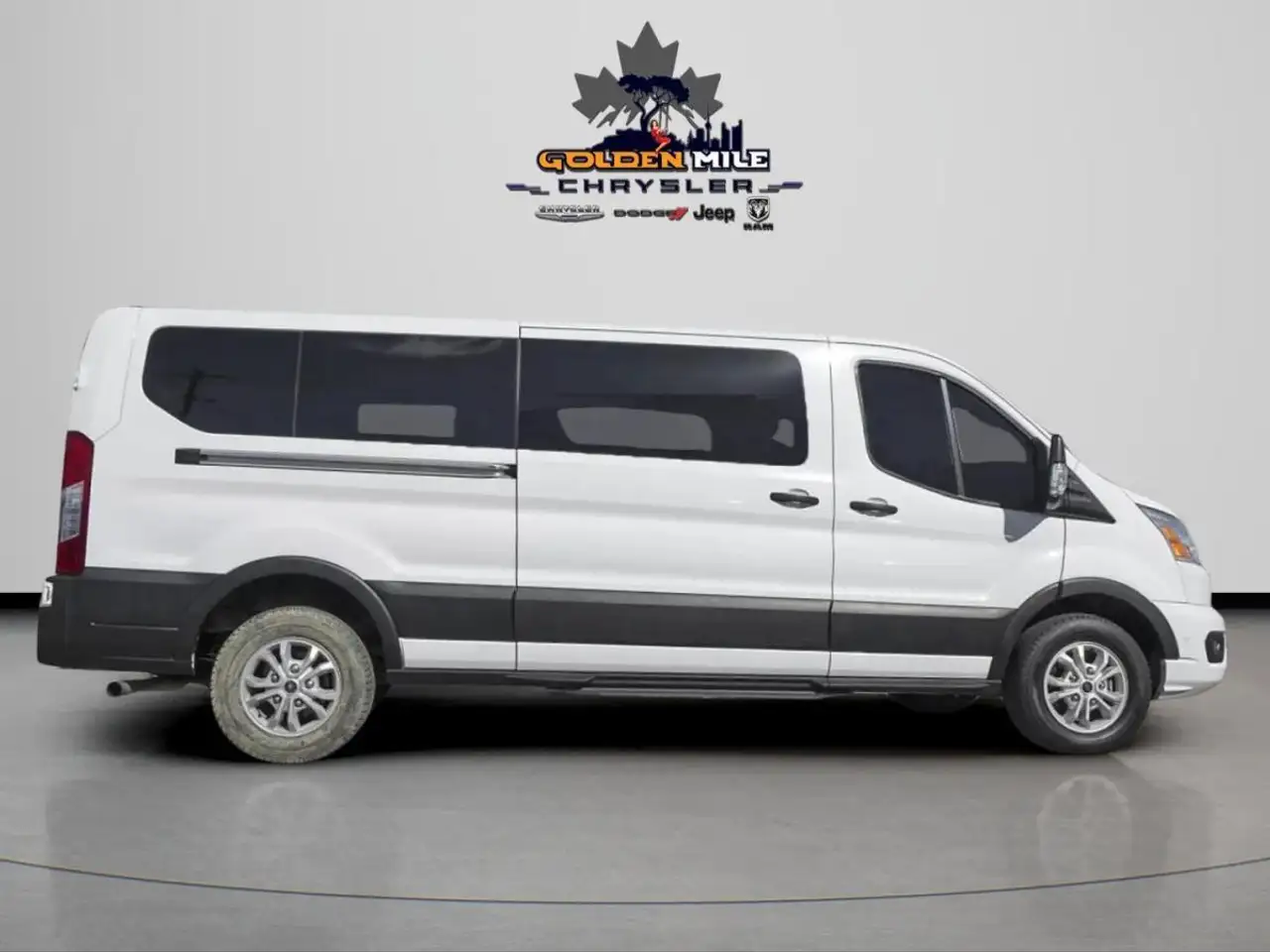 Ford Transit Passenger Wagon снимка Ford Transit Passenger Wagon