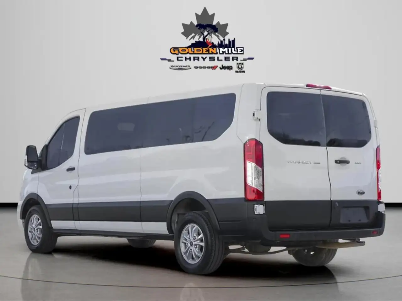 Ford Transit Passenger Wagon снимка Ford Transit Passenger Wagon