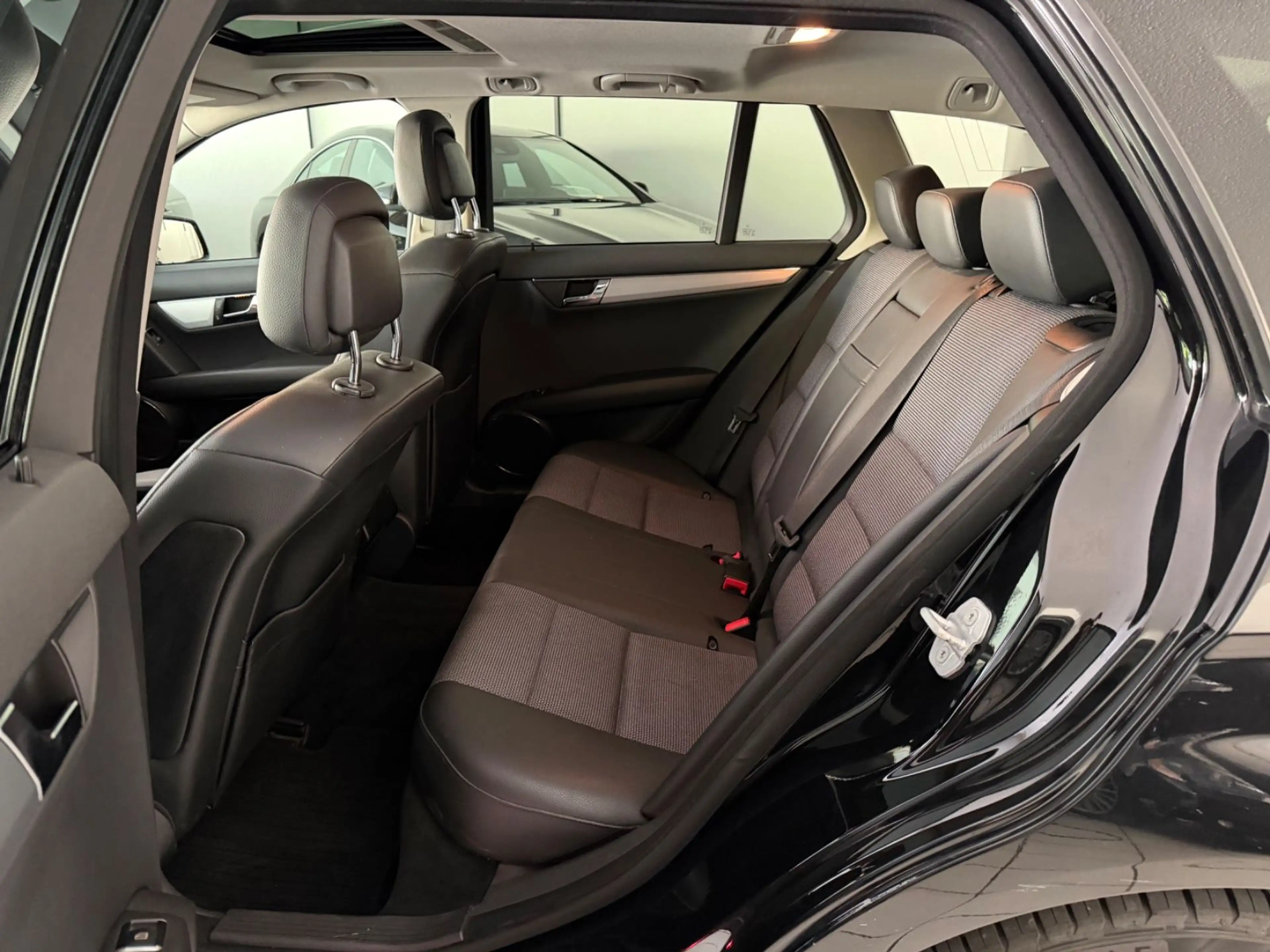 Mercedes-Benz C 200 C200T,Navi,Avantgarde,Tüv 05/2028,Schiebedach — photo 14