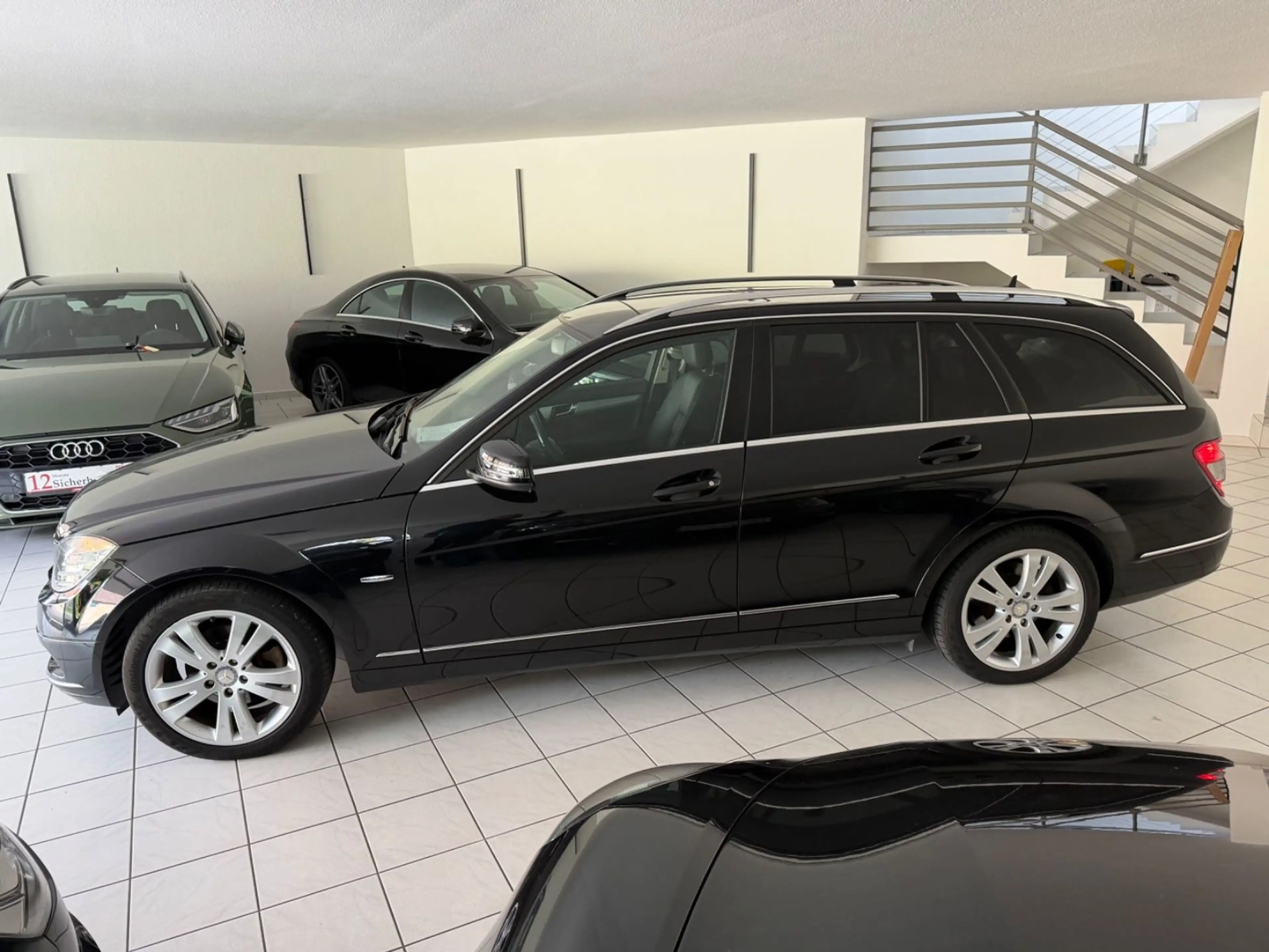 Mercedes-Benz C 200 C200T,Navi,Avantgarde,Tüv 05/2028,Schiebedach — photo 4