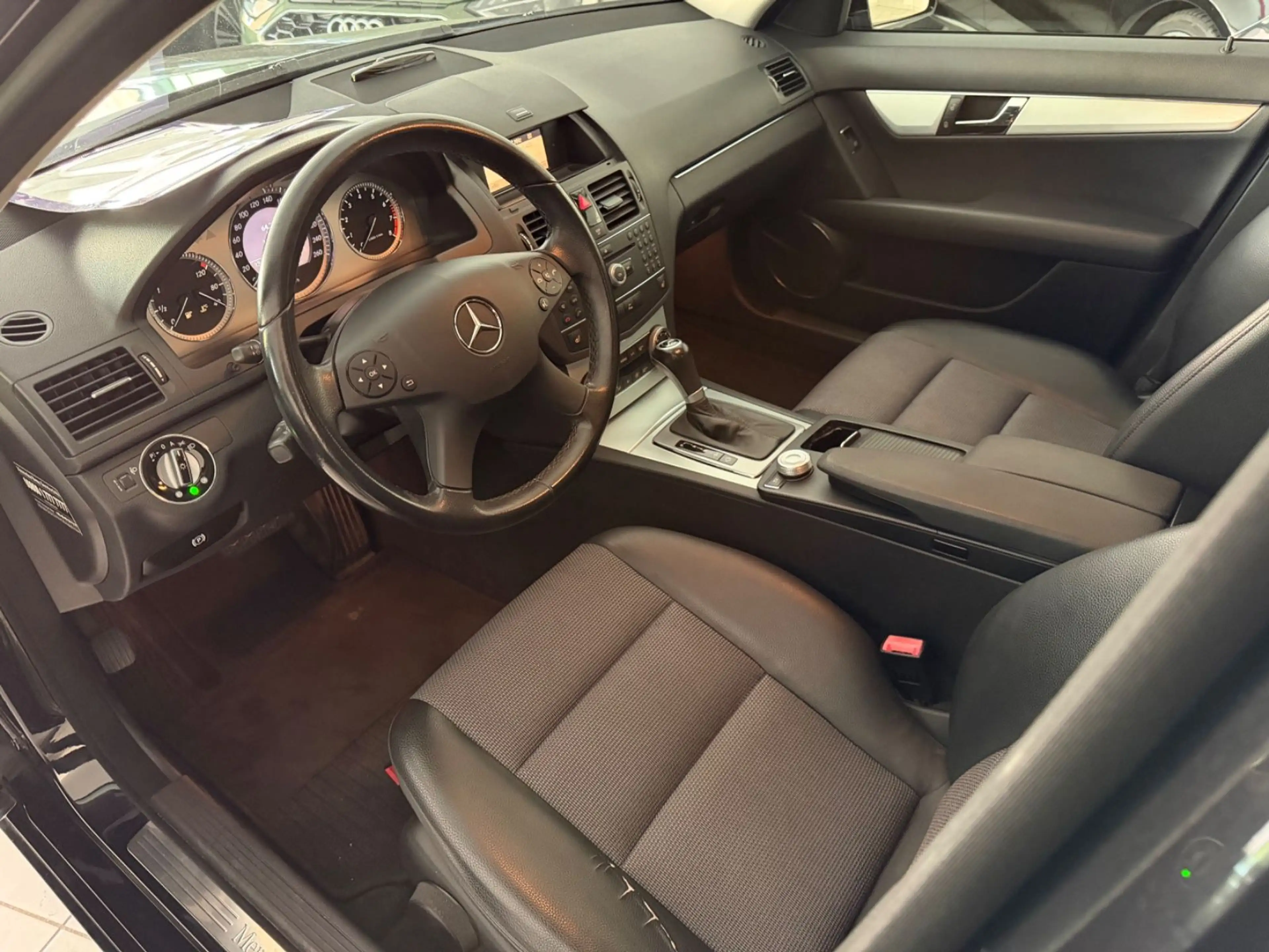 Mercedes-Benz C 200 C200T,Navi,Avantgarde,Tüv 05/2028,Schiebedach — photo 10