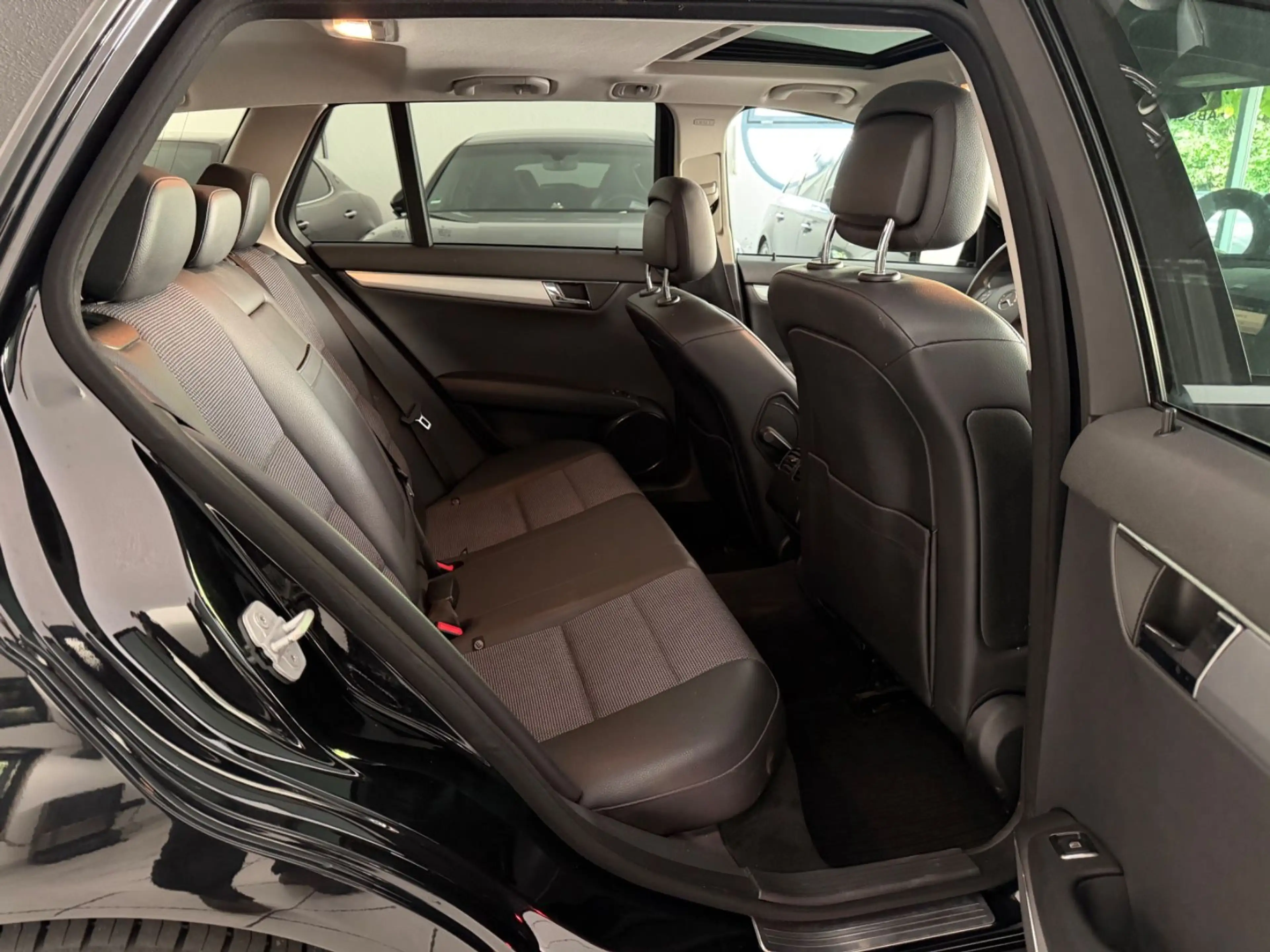 Mercedes-Benz C 200 C200T,Navi,Avantgarde,Tüv 05/2028,Schiebedach — photo 15