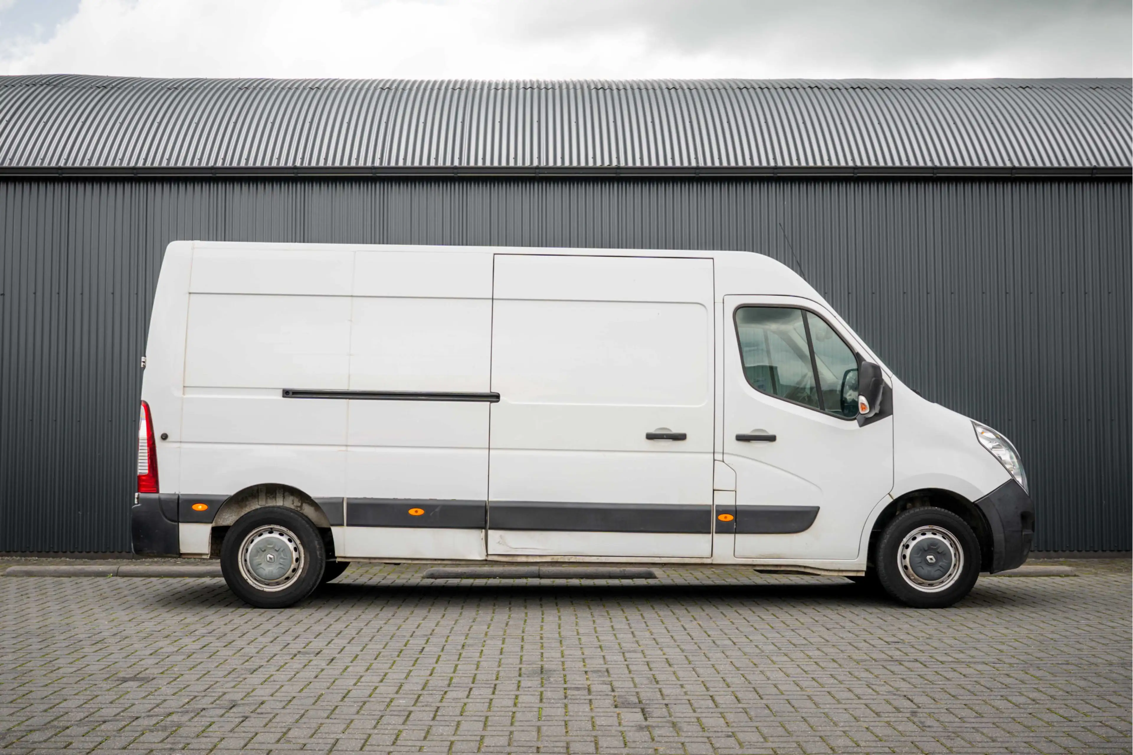 Renault Master 2.3 dCi 130 PK | L3H2 | 3-Zits | Camera | Cruise | — photo 6