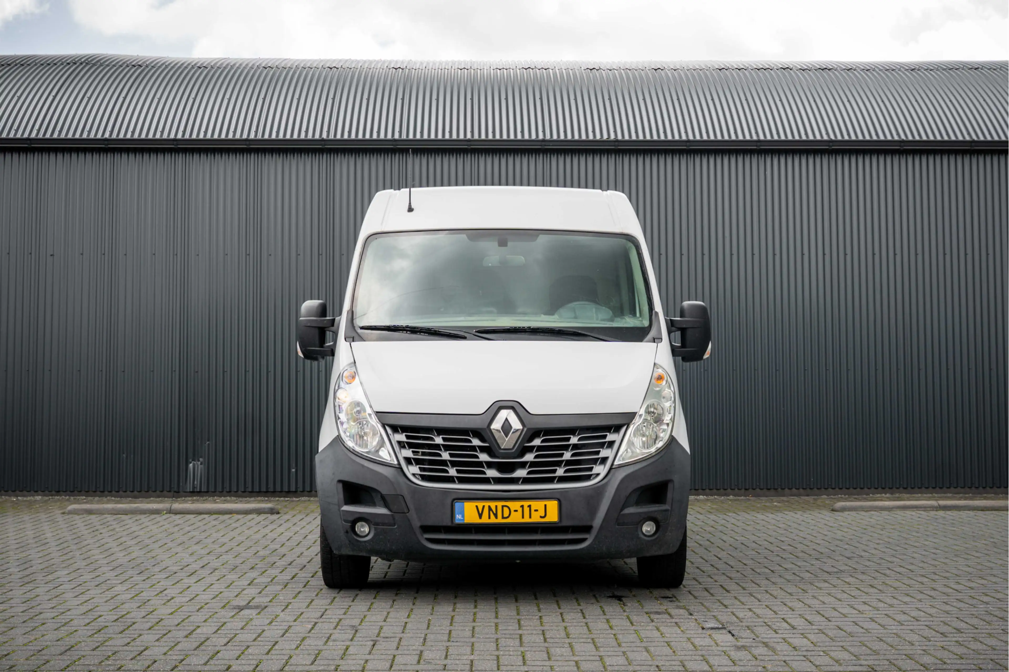 Renault Master 2.3 dCi 130 PK | L3H2 | 3-Zits | Camera | Cruise | — photo 3
