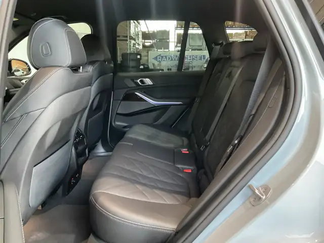BMW X5 X5 view 9