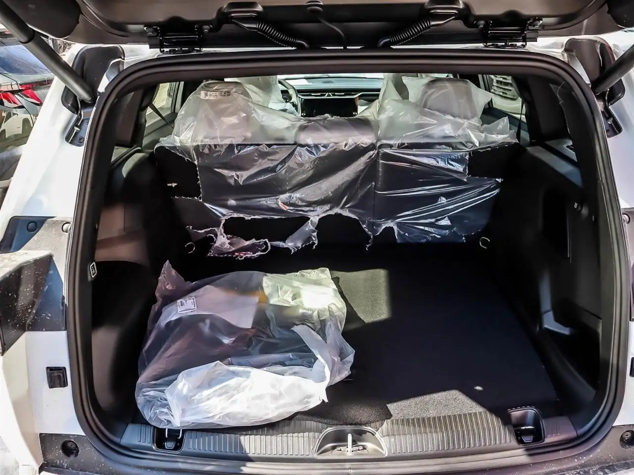 Jeep Cherokee снимка Jeep Cherokee