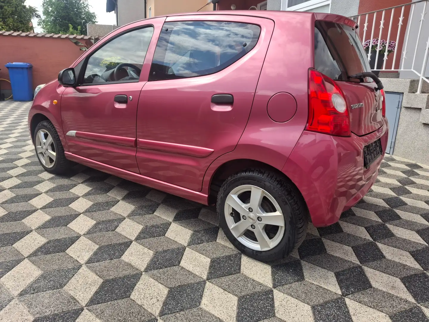 Suzuki Alto 1.0 Club Violet - 2