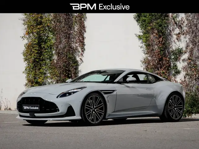 Aston Martin DB12