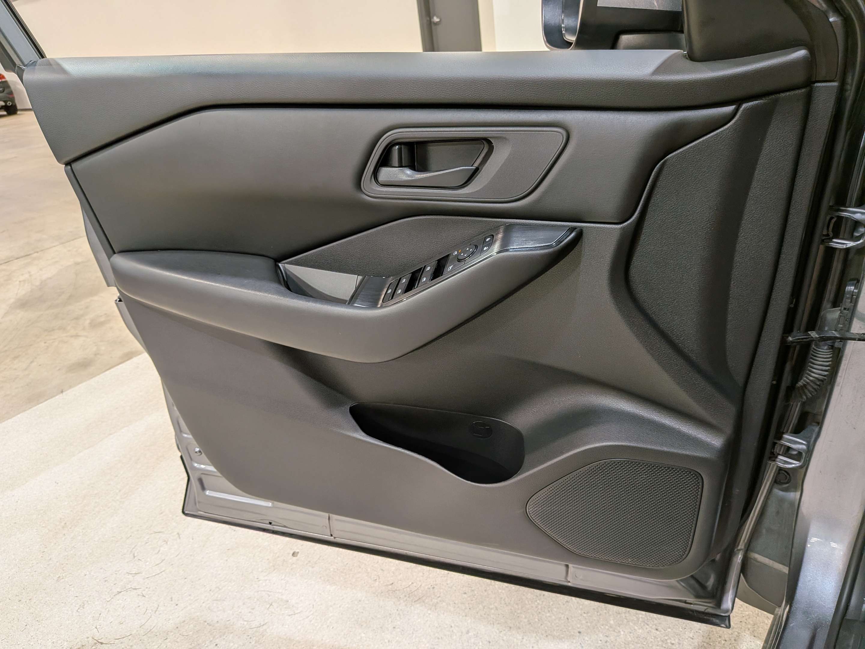 Nissan Rogue 2024