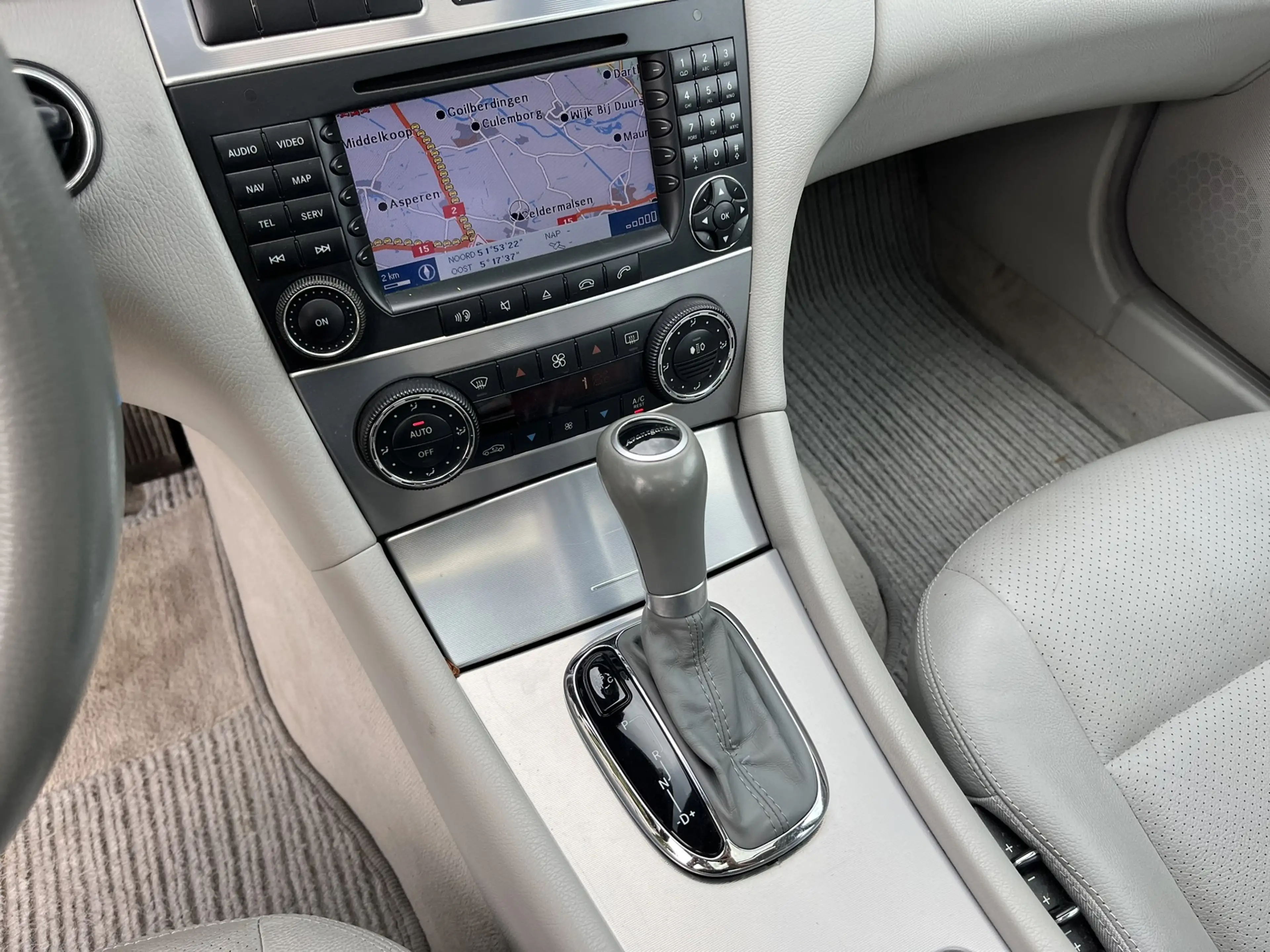 Mercedes-Benz C 350 Avantgarde 4-Matic Harman Kardon Xenon — photo 15