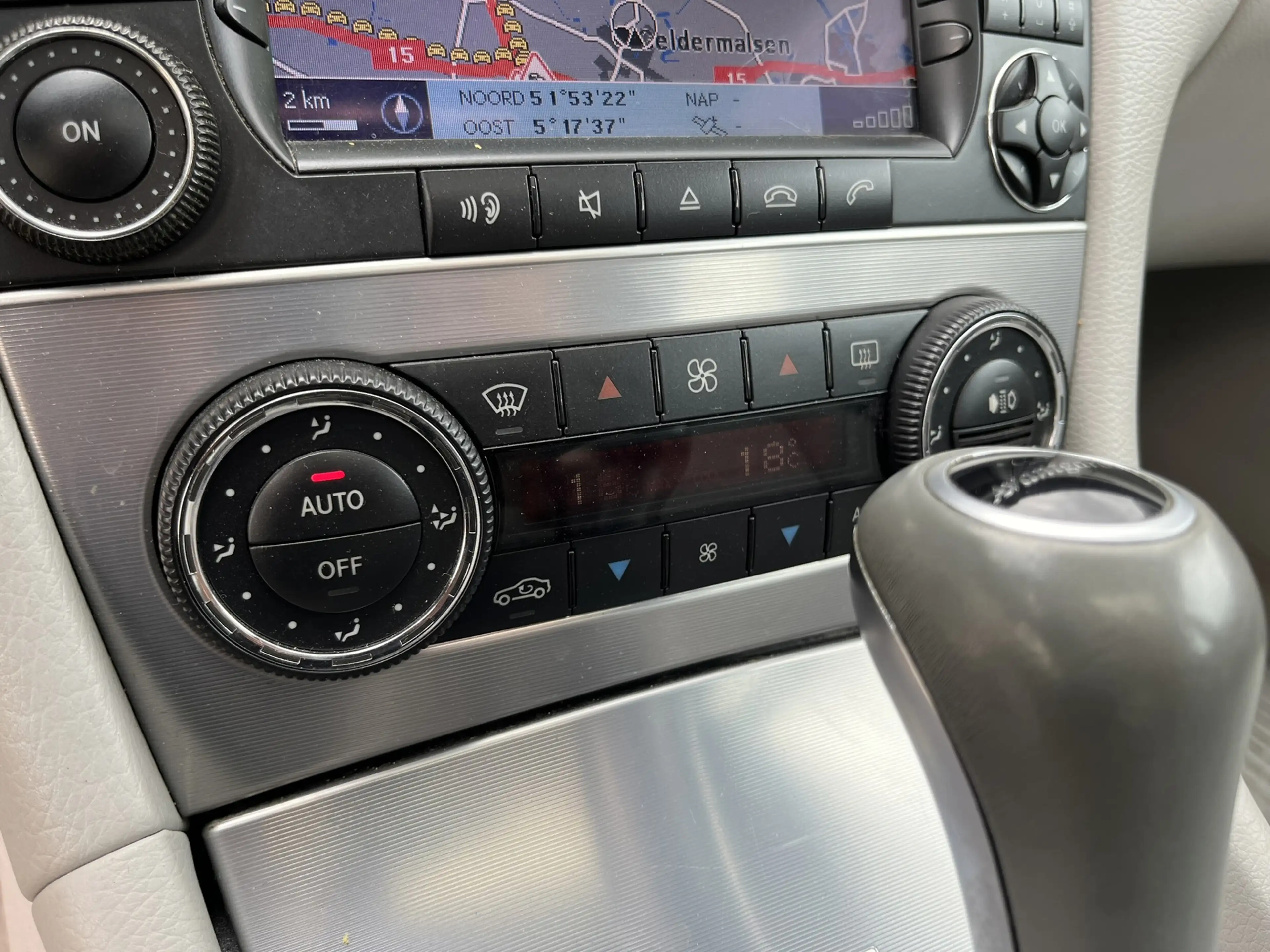 Mercedes-Benz C 350 Avantgarde 4-Matic Harman Kardon Xenon — photo 14