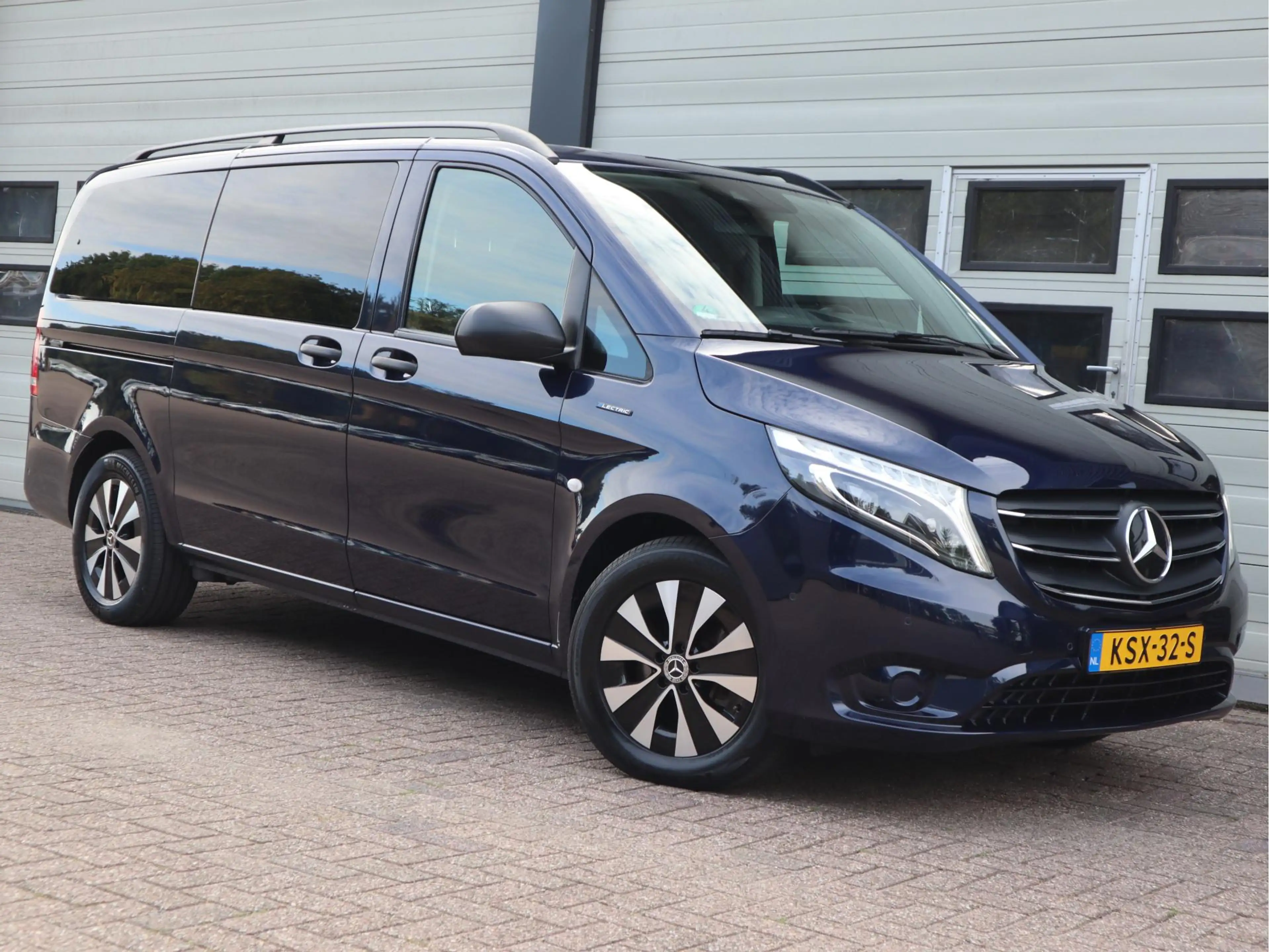 Mercedes-Benz Vito eVito Tourer 90 kWh Pro - 8 Persoons Kombi - incl. — photo 2
