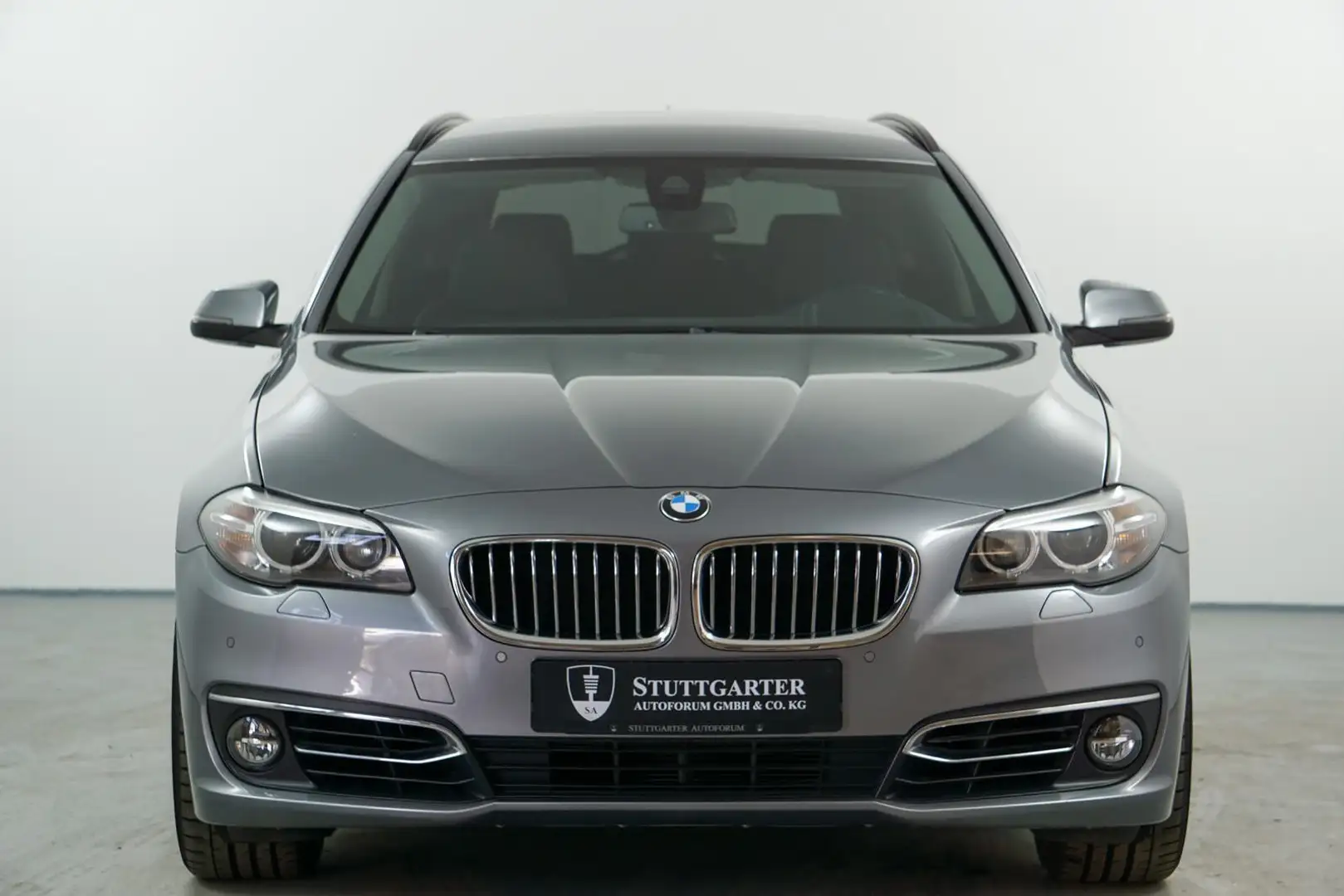 BMW 528 i Luxury Aut. Head-up Sitzbelüft Keyless HiFi Grey - 2