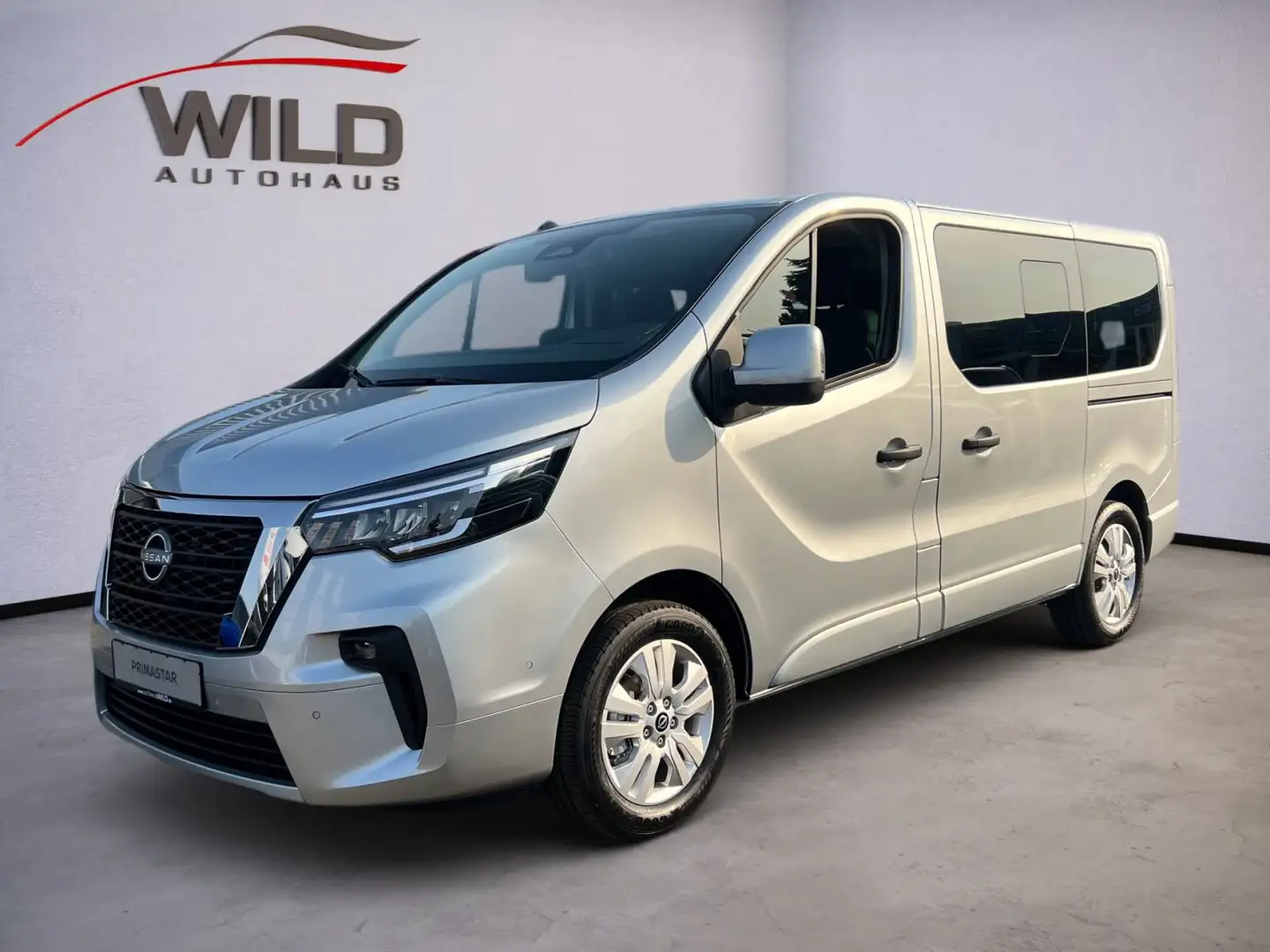 Nissan Primastar Kombi L1H1 2,8t Tekna 9-Gang Automatik Argintiu - 2