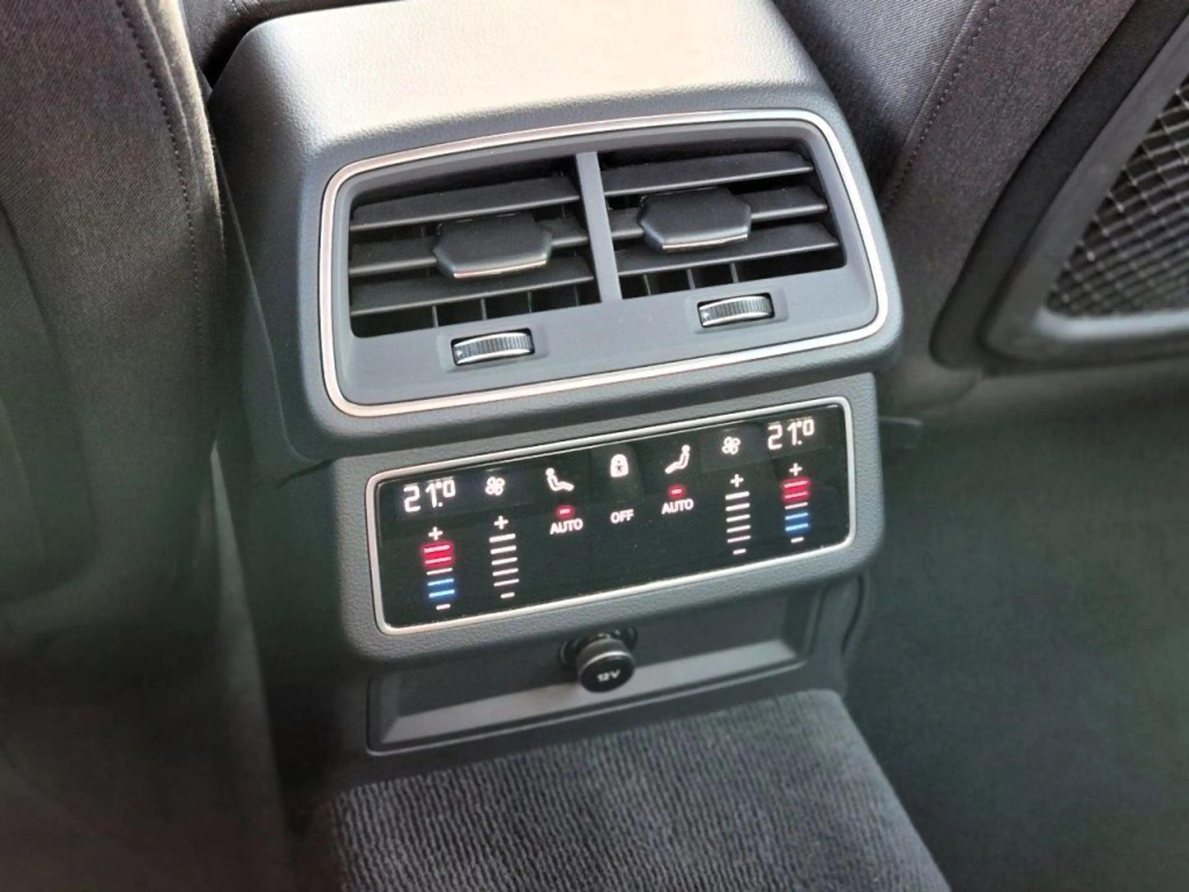 Audi A6 45 TDI quattro S tronic sport — photo 9