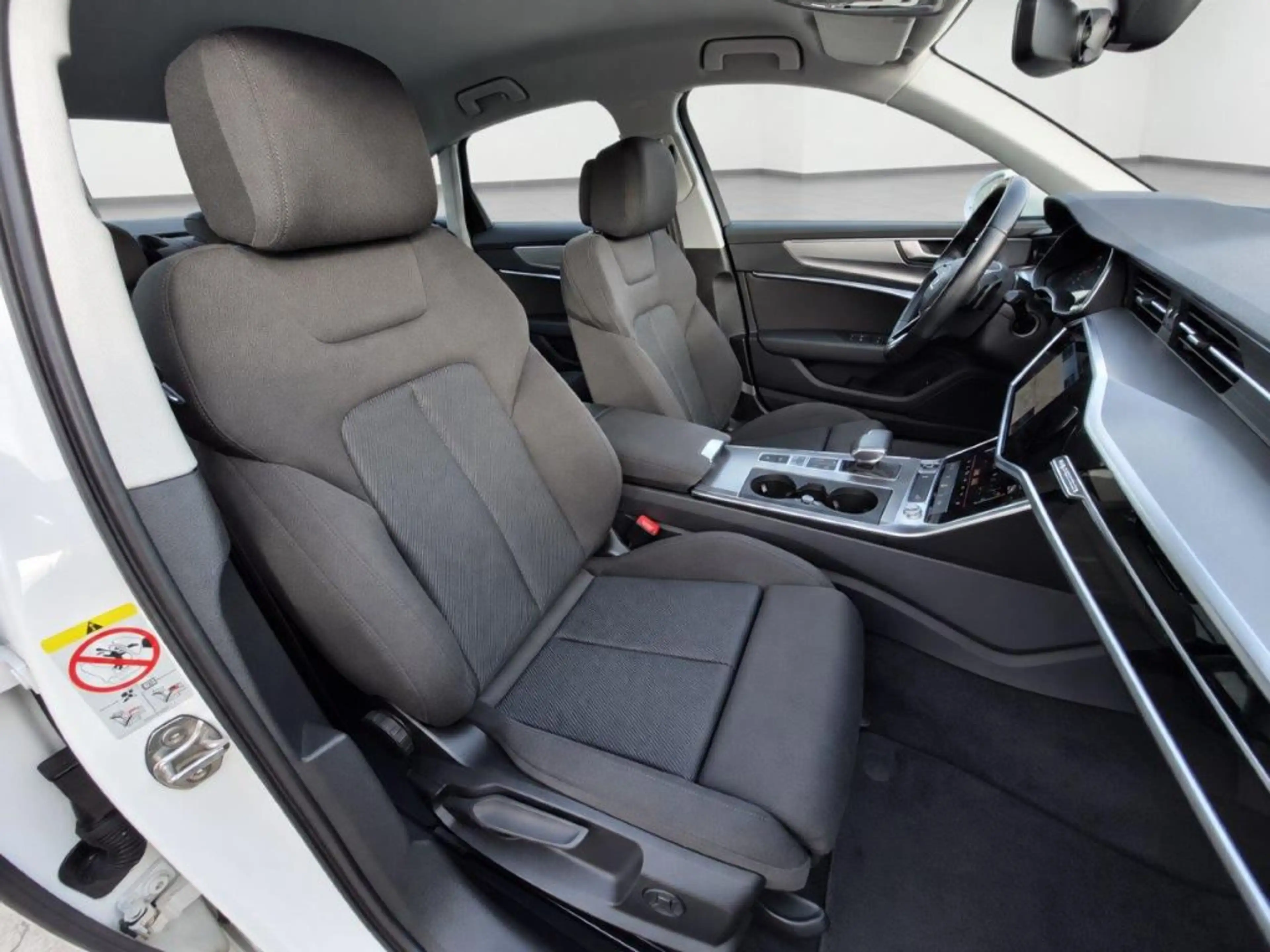 Audi A6 45 TDI quattro S tronic sport — photo 12