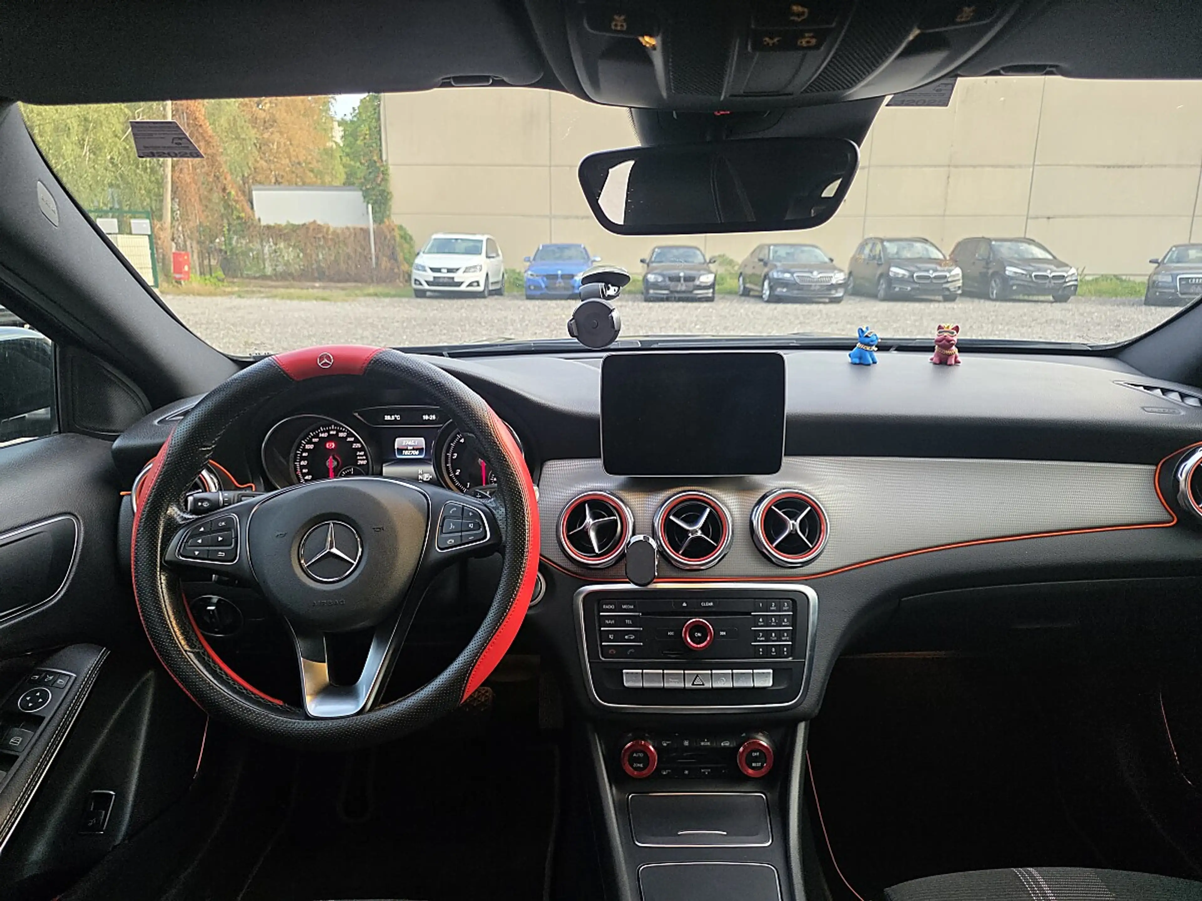 Mercedes-Benz GLA 180 Aut. — photo 13