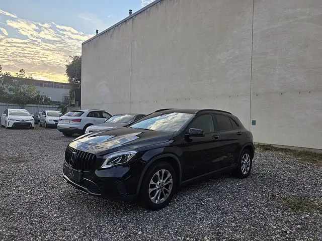 Mercedes-Benz GLA 180 Aut.