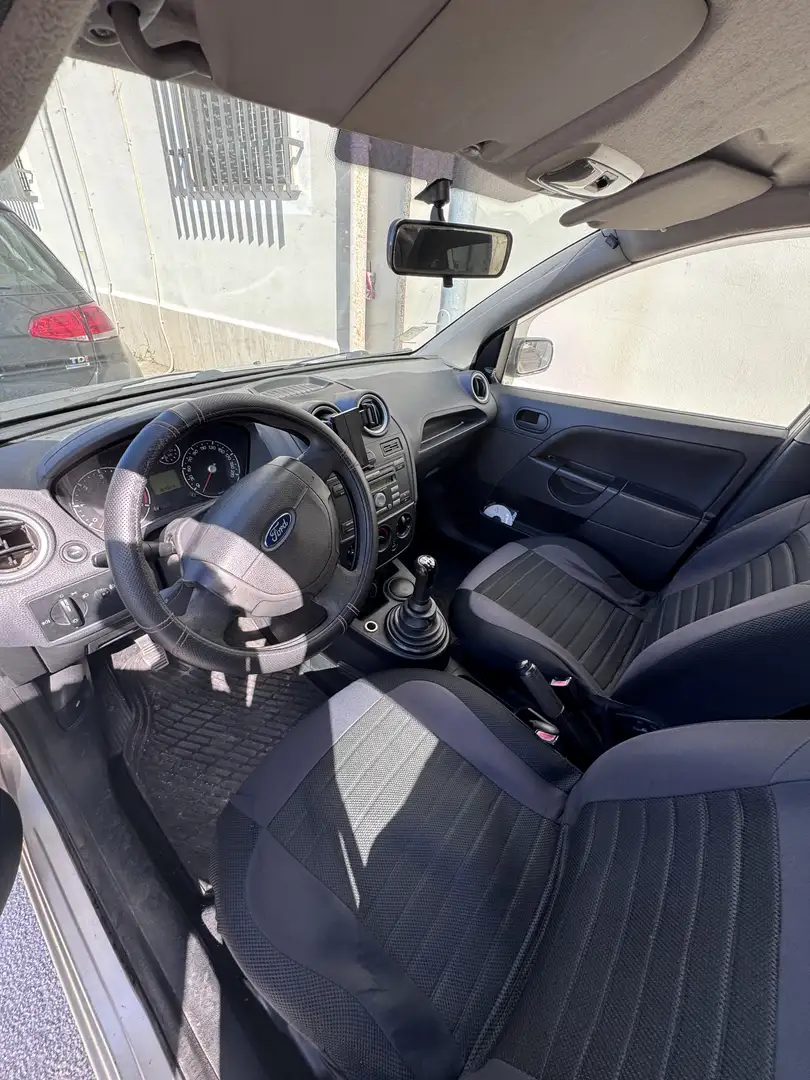 Ford Fiesta 5p 1.8d Silver - 1