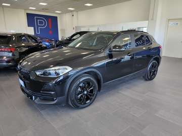 xDrive18d 150cv Auto Navi Cruise Sensori Fari LED
