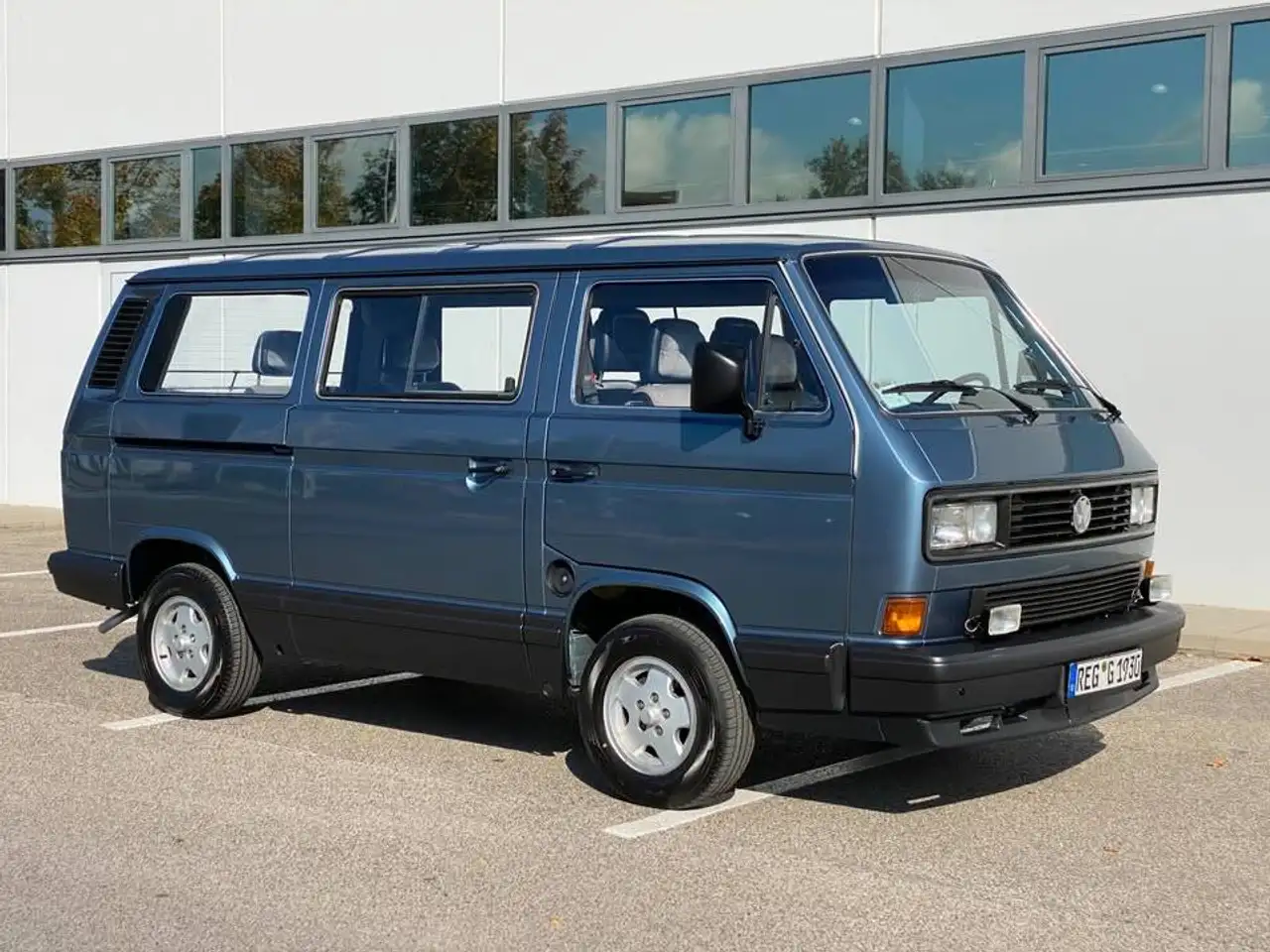 Volkswagen T3 Caravelle Caravelle Carat 255 6A2, foto 1