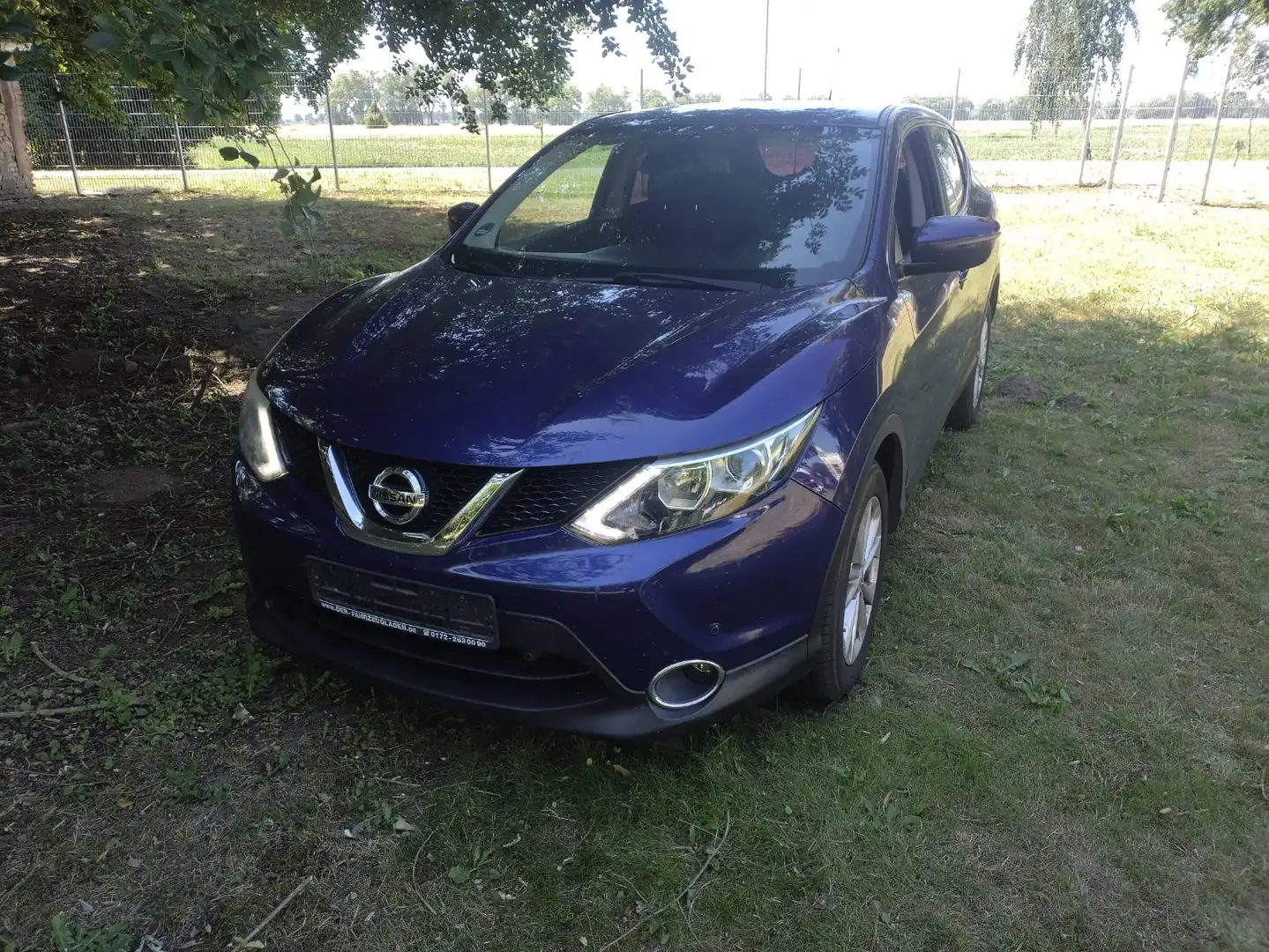 Nissan Qashqai 1.2 DIG-T 360 Blauw - 1