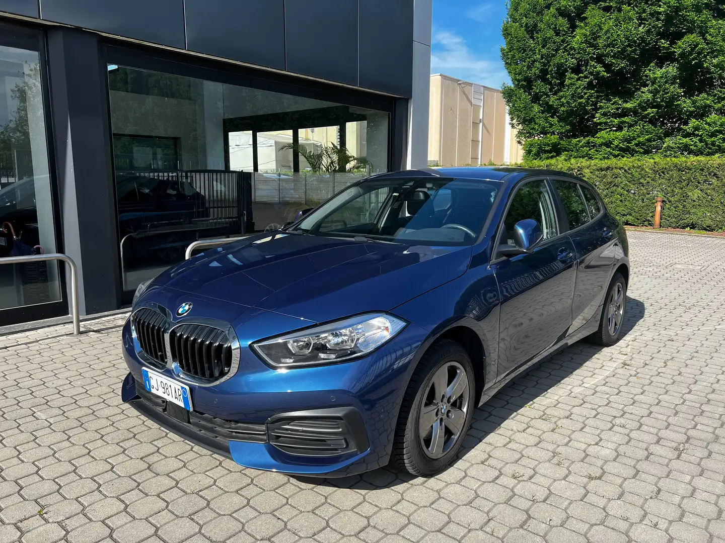 BMW 116 116d Business Advantage auto Blu/Azzurro - 1