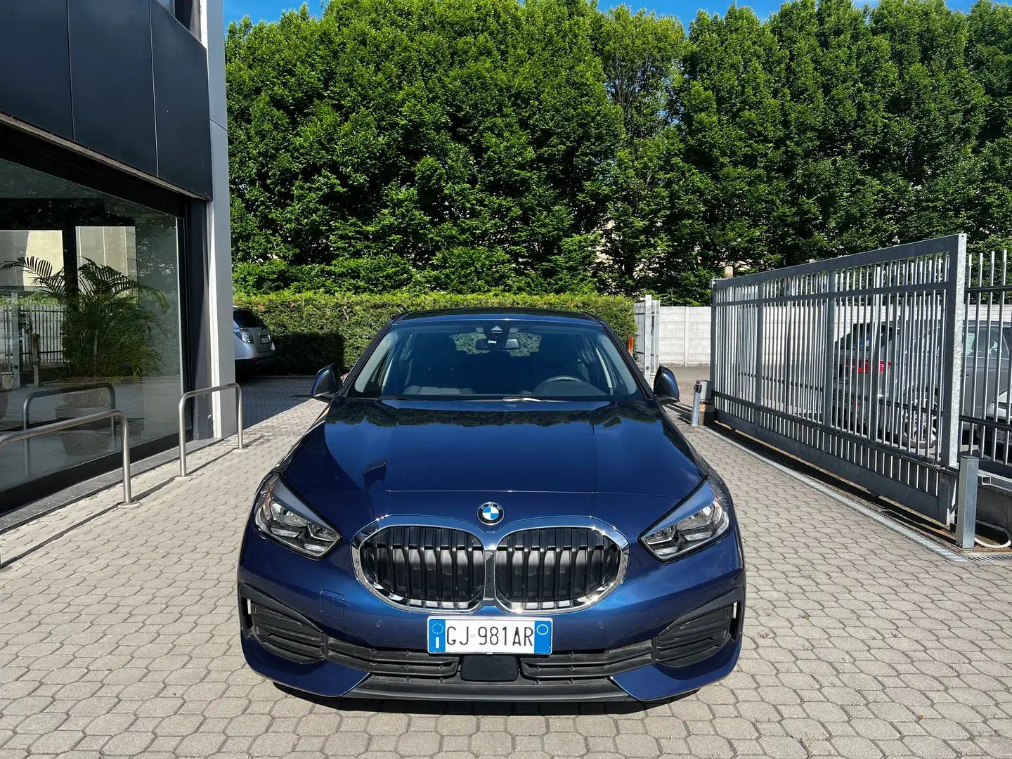 BMW 116 116d Business Advantage auto Blu/Azzurro - 2
