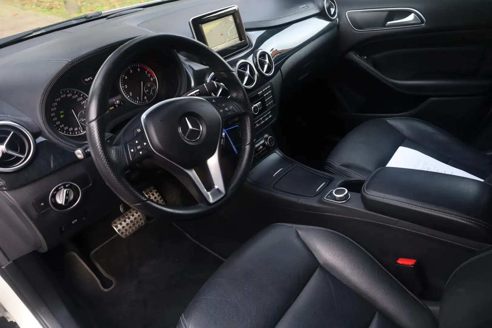 Mercedes-Benz B 250 Prestige Aut. | Stoelverwarming | Achteruitrijcame Білий - 2