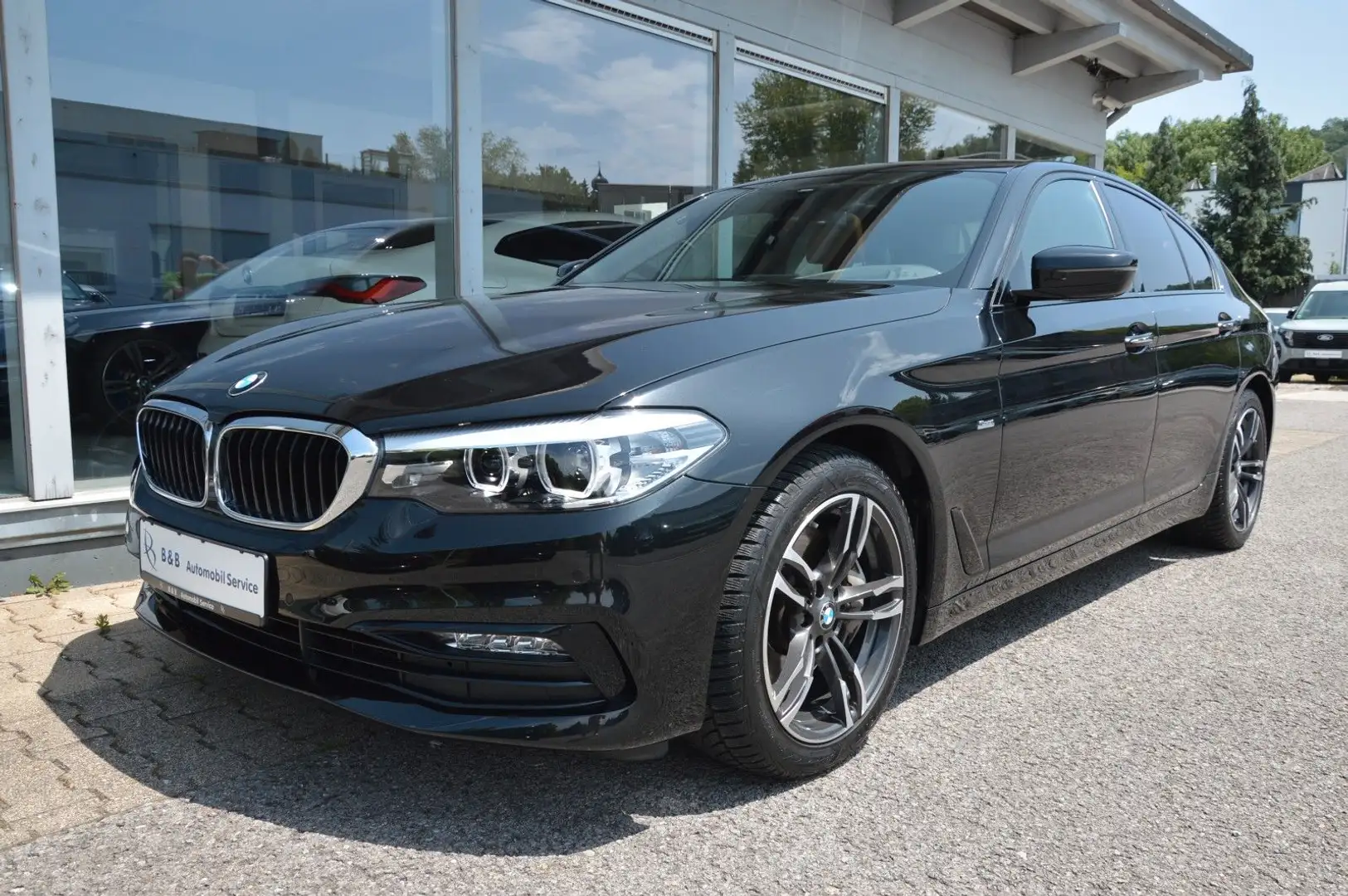 BMW 540 d xDrive SPORT-LINE*AUTOMATIK*LEDER*HUD*SHD* Černá - 1
