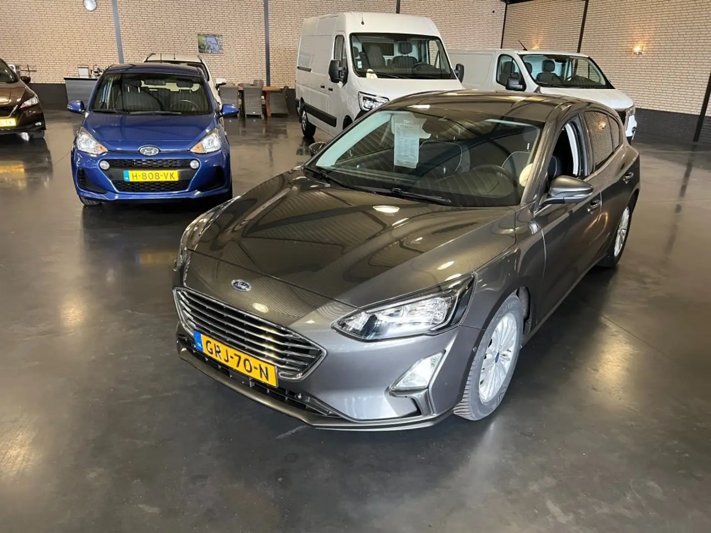 Ford Focus 1.0 AUTOMAAT TITANIUM Gris - 2