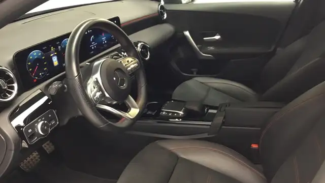 Mercedes-Benz A view 6