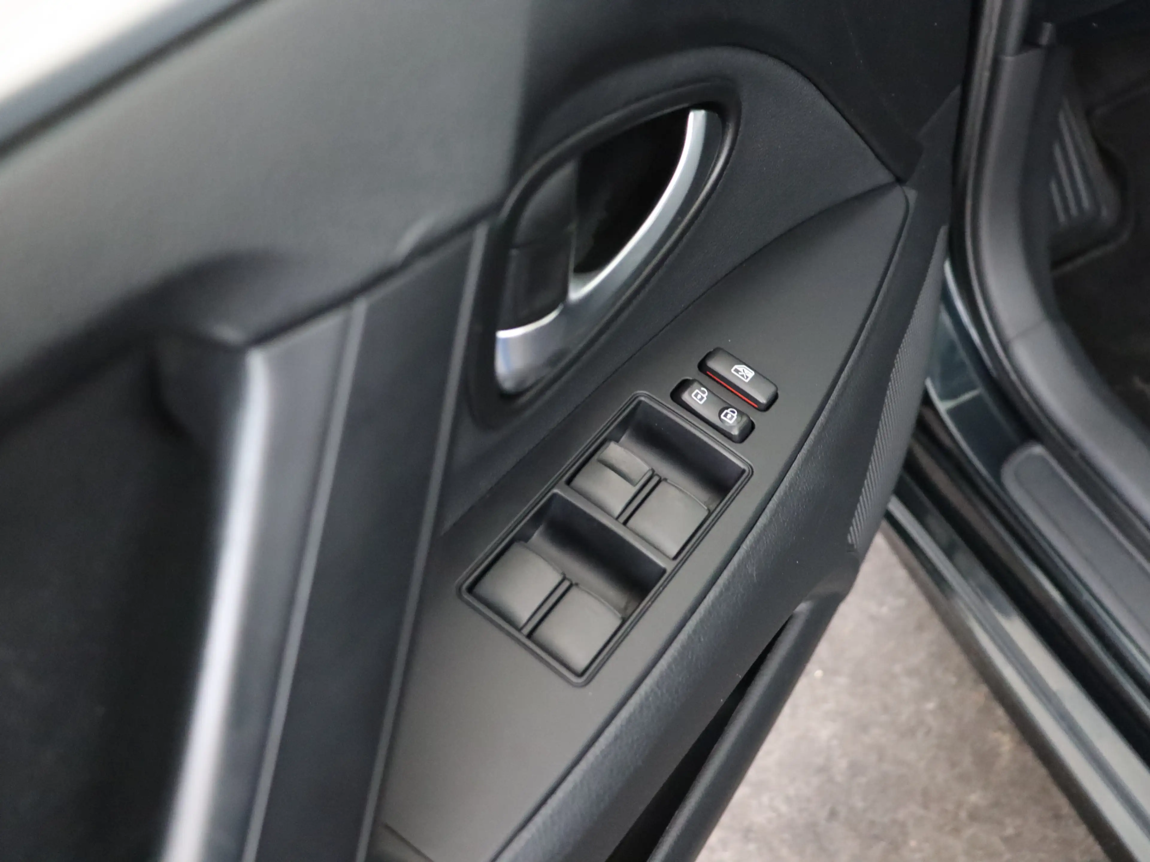 Toyota Avensis Touring Sports 1.8 VVT-i Executive Business Panora — photo 9