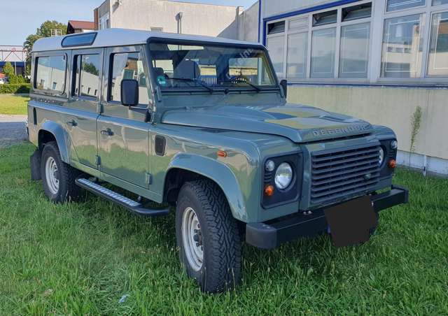 Imagine Land Rover Defender 110E Station Wagon fast neuwertiger Sammlerzustand