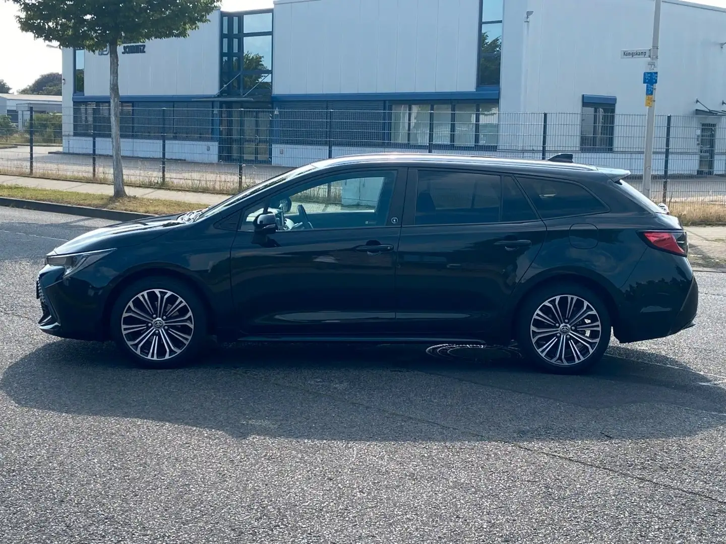 Toyota Corolla Touring Sports Team D*Navi*RFK*SHZ* Schwarz - 2