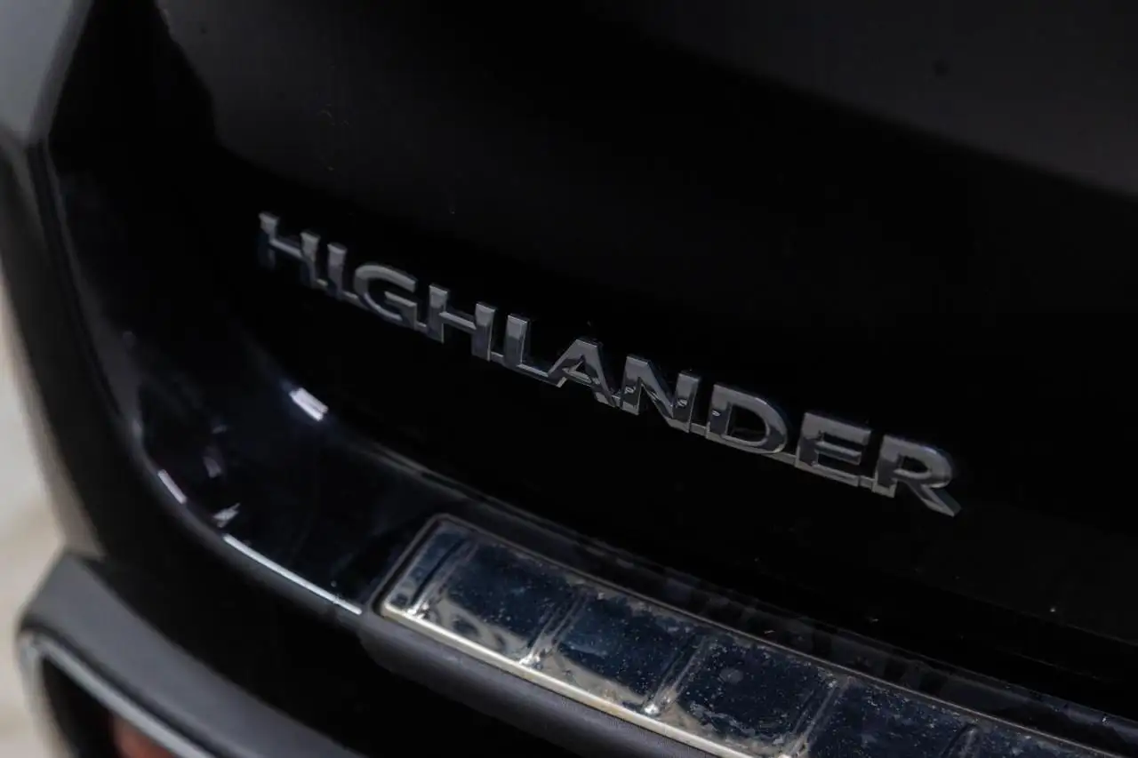 Toyota Highlander снимка Toyota Highlander