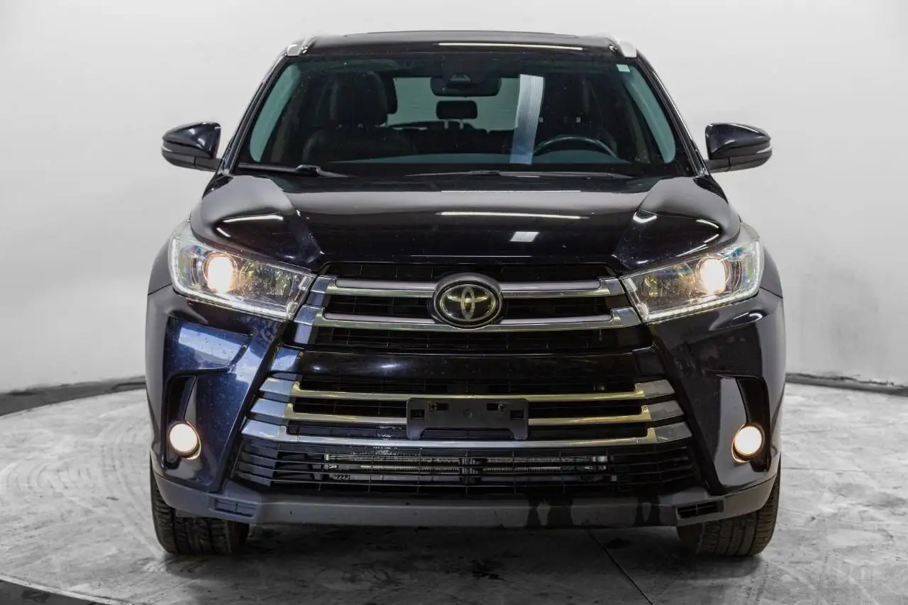 Toyota Highlander снимка Toyota Highlander