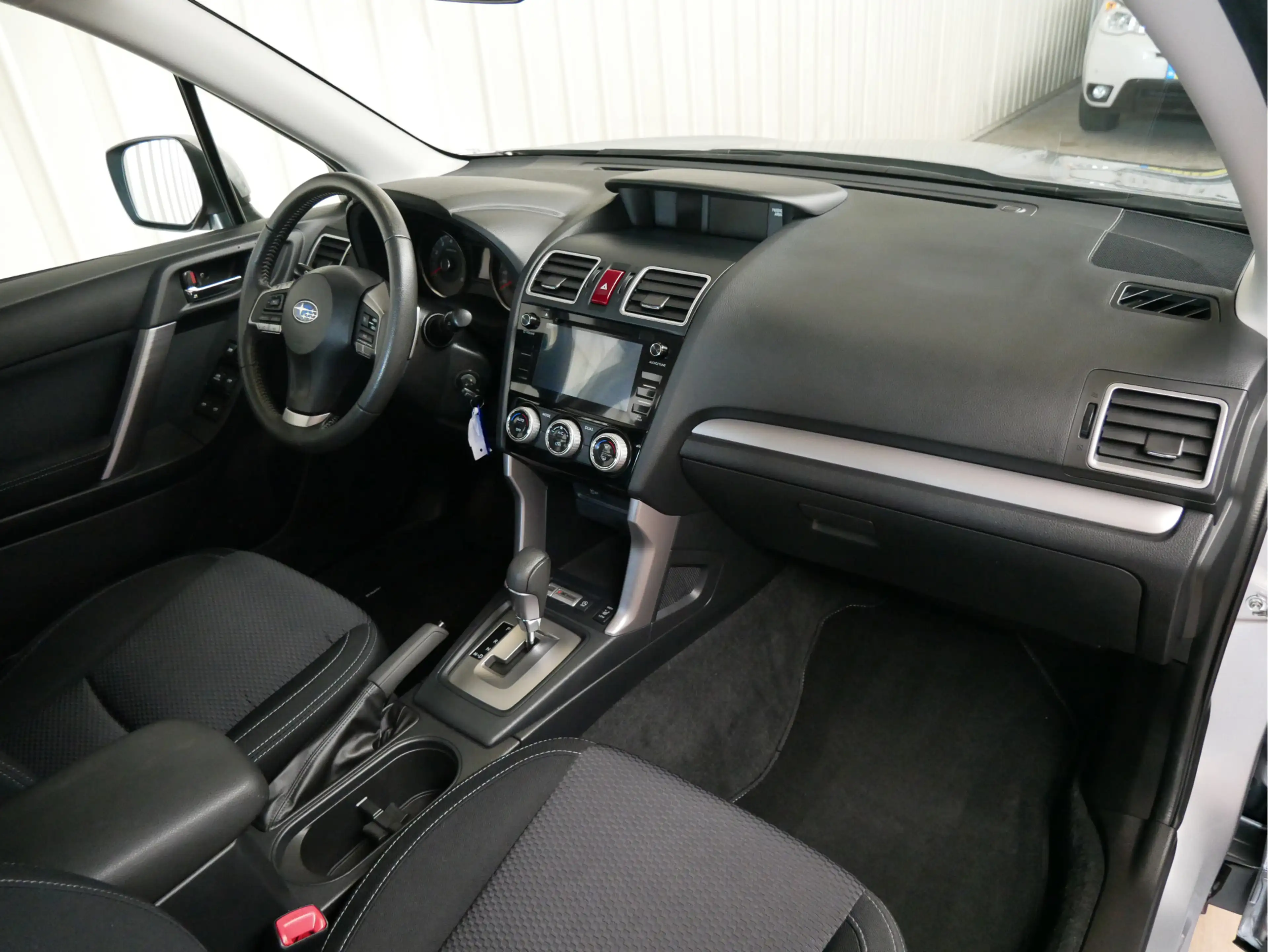 Subaru Forester 2.0 Comfort — photo 12
