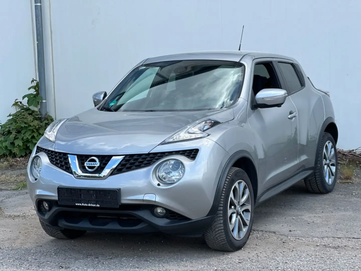 Nissan Juke Tekna Leder/Navi 360 Camera/SHZ/LED Gris - 2