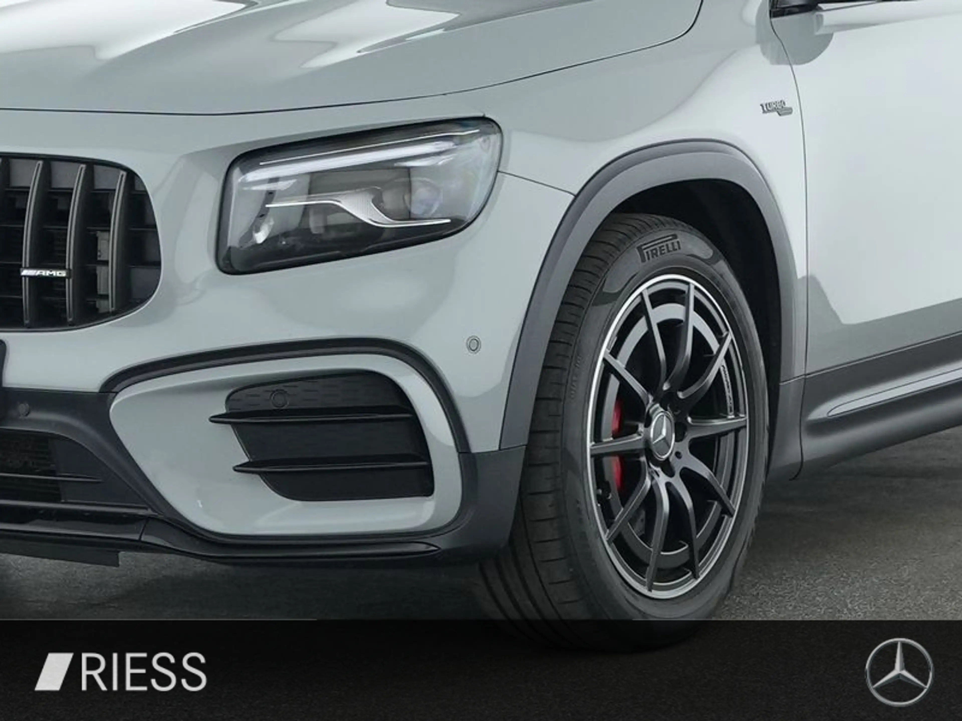 Mercedes-Benz GLB 35 AMG 4MATIC 360 AHK AUT Fernlichtass. HUD — photo 4