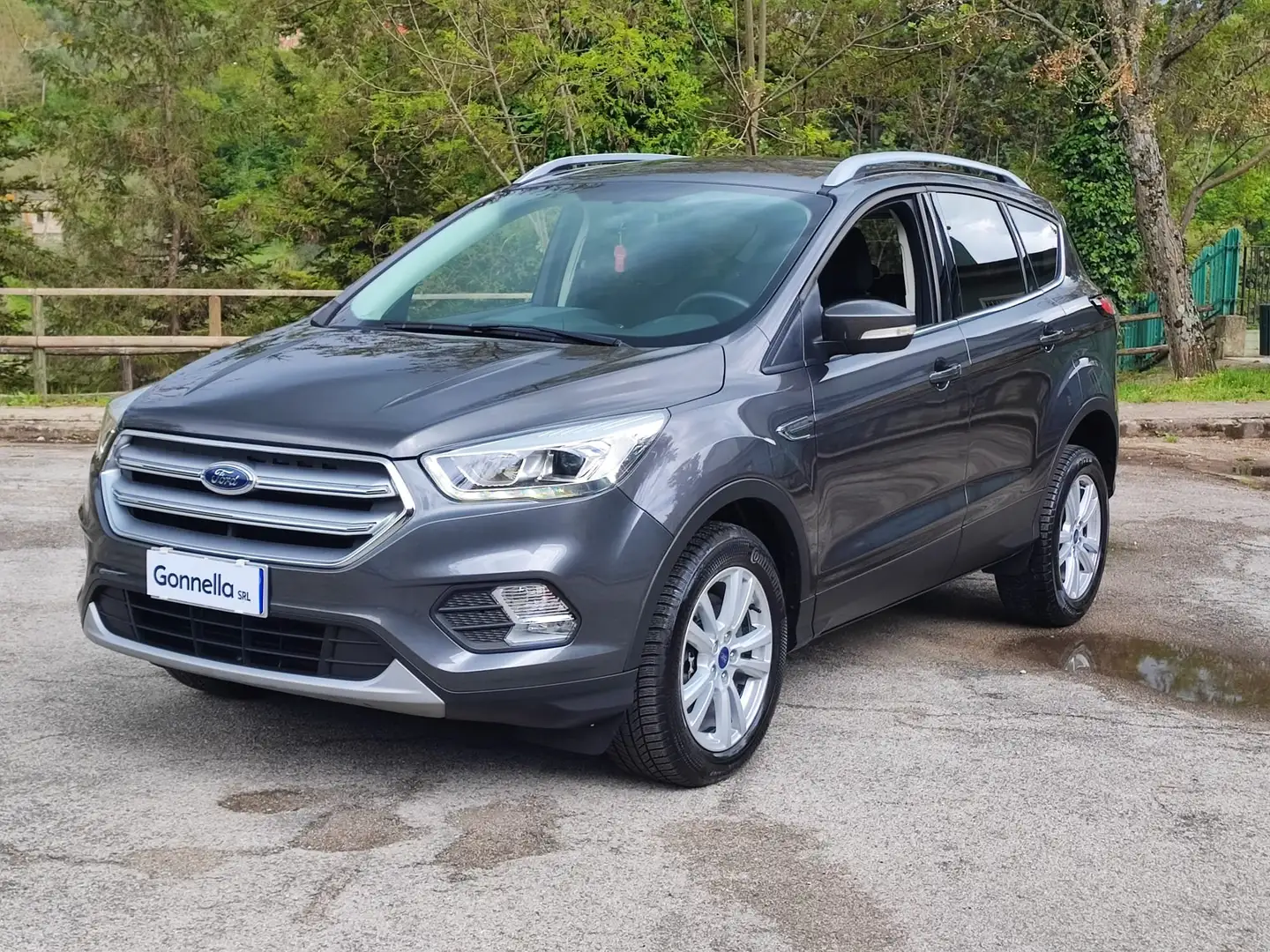 Ford Kuga 2.0 tdci powershift 2wd Business S&S Gris - 1