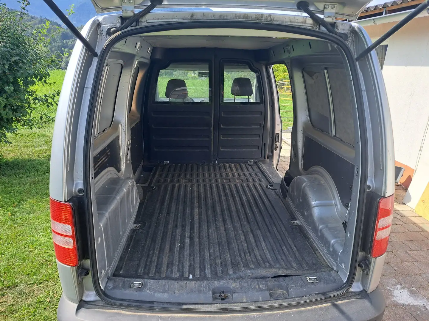 Volkswagen Caddy Kombi Maxi 1,6 TDI DPF - 1