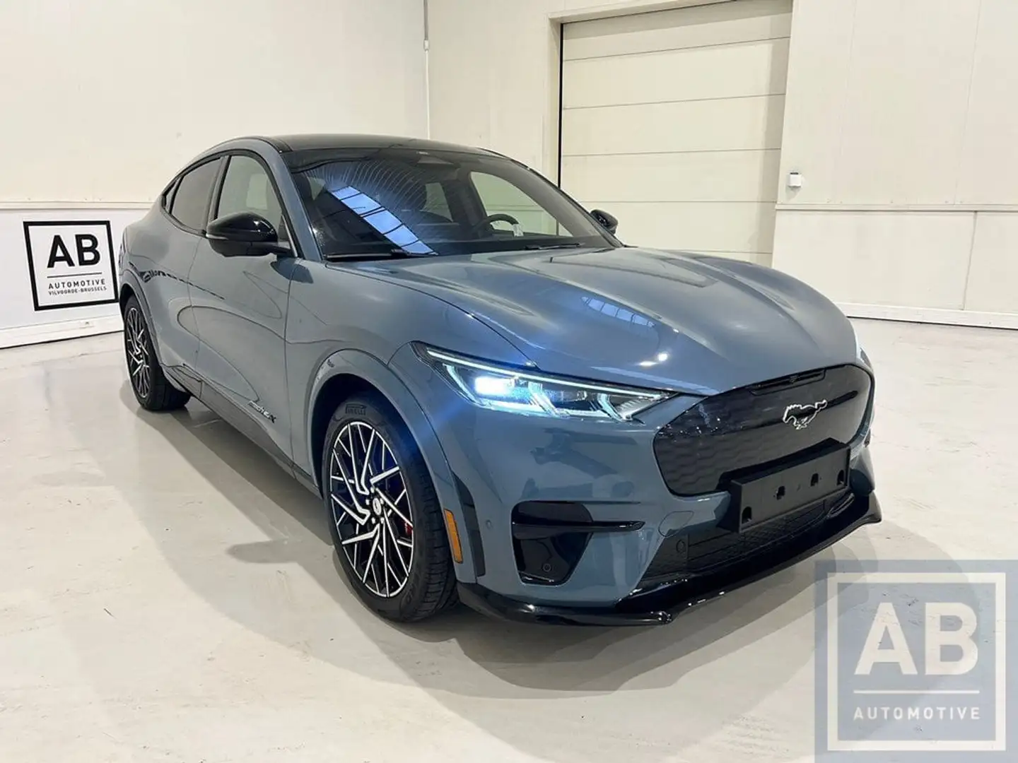 Ford Mustang Mach-E * Mach E - GT - Vapor Blue * Albastru - 2