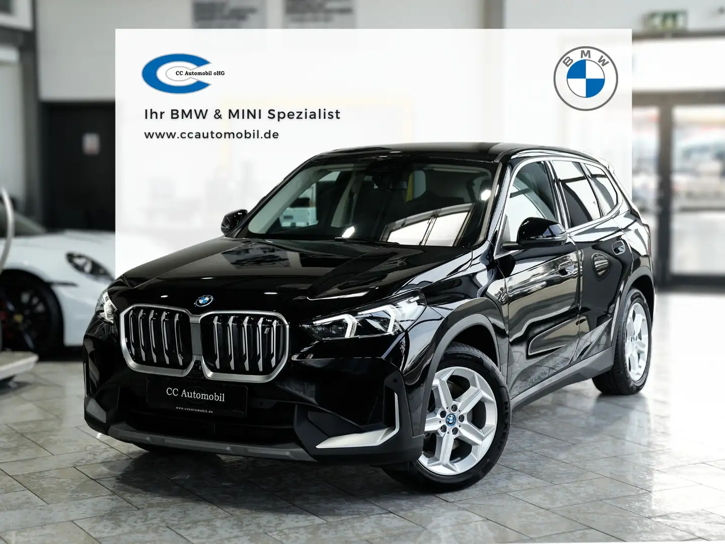 BMW iX1 xDrive30 360K Harman Memory HUD Negro - 1