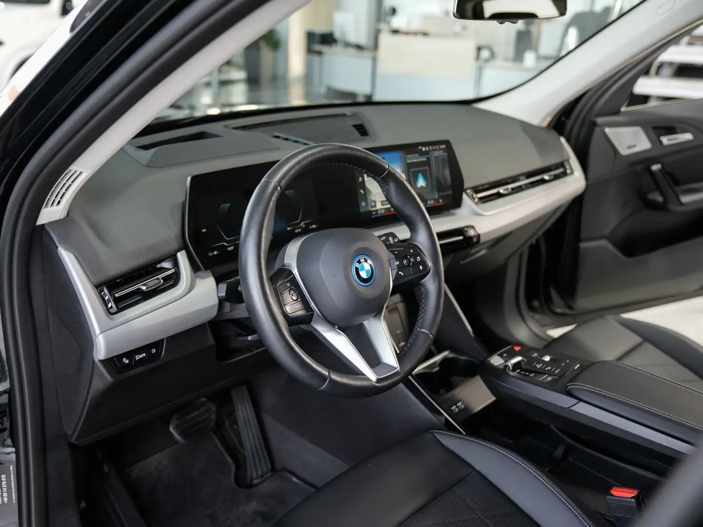 BMW iX1 xDrive30 360K Harman Memory HUD Negro - 2
