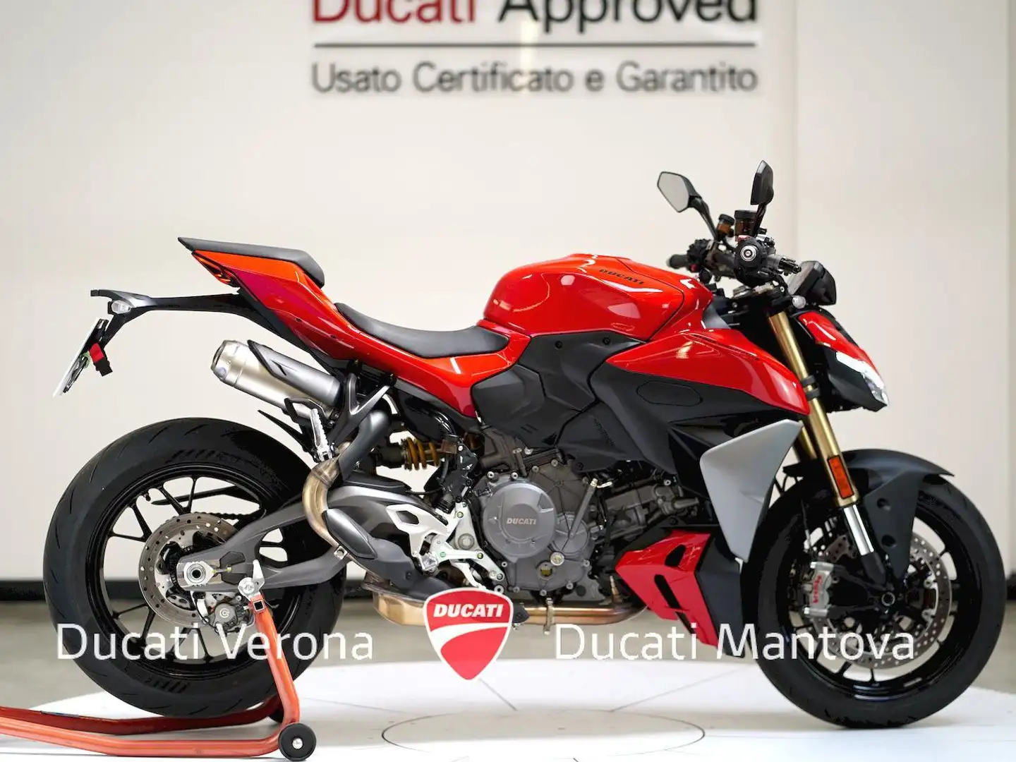 Ducati Streetfighter Streetfighter V2 2025 solo 1.009 km IVA ESPOSTA Czerwony - 1